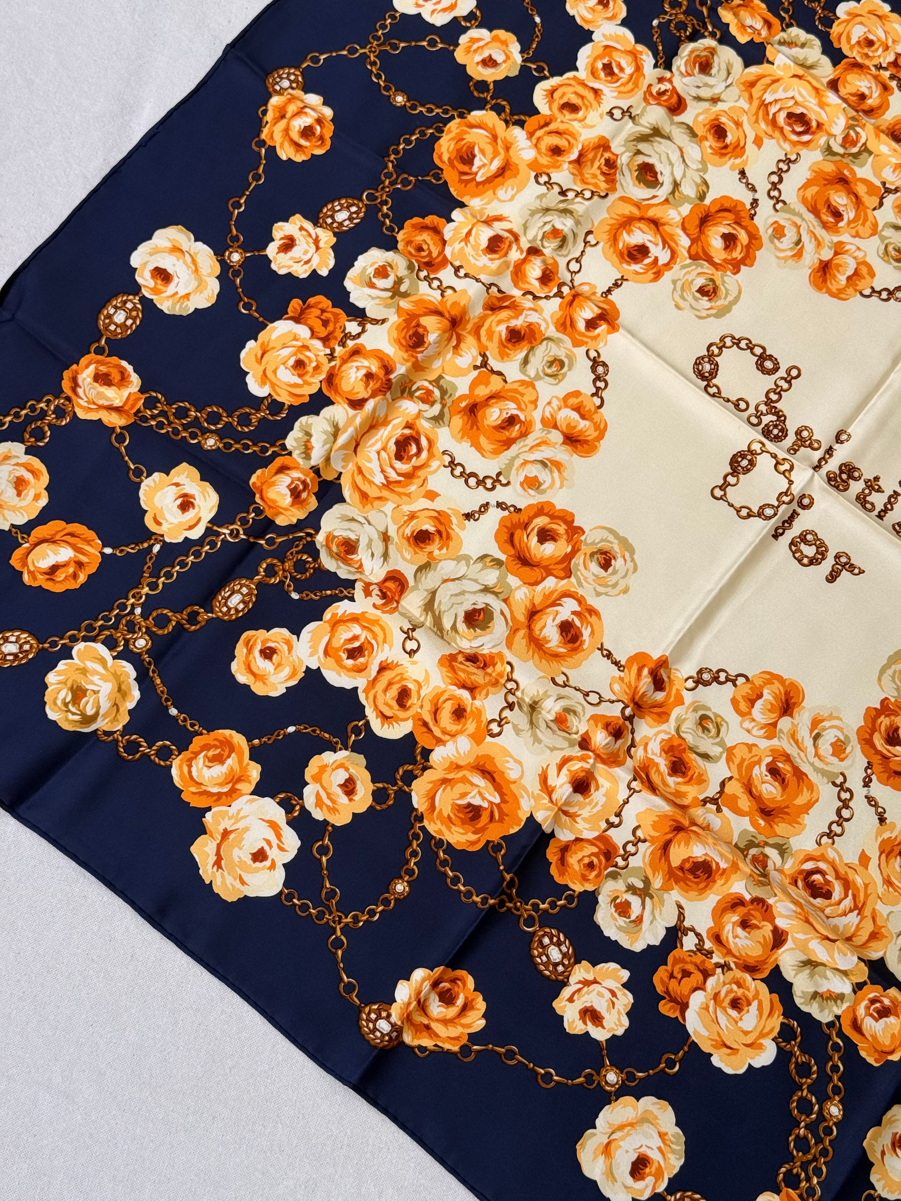 Foulard Christian Dior – Fleurs et chaînes