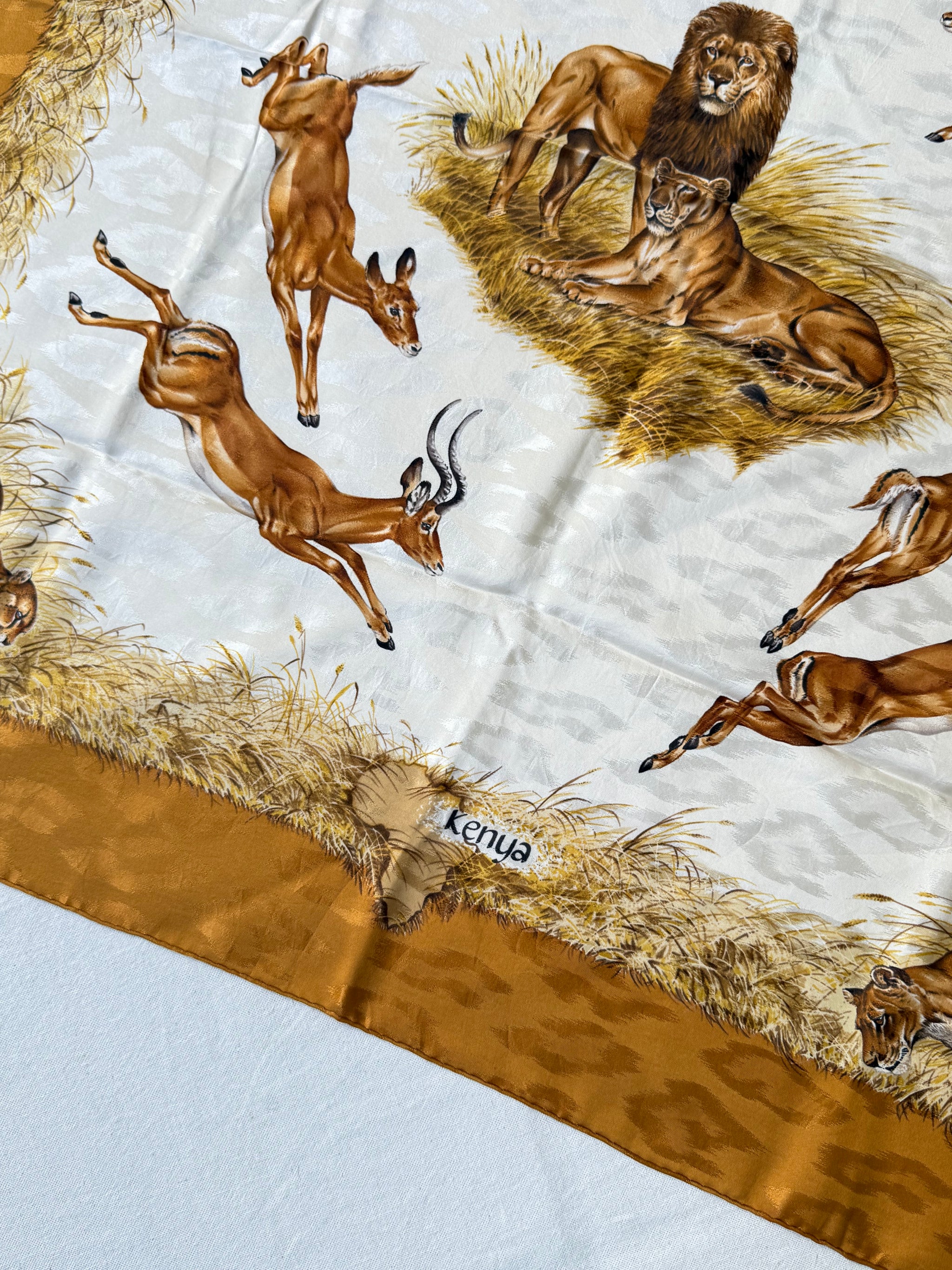 Foulard Hermès – Modèle Kenya