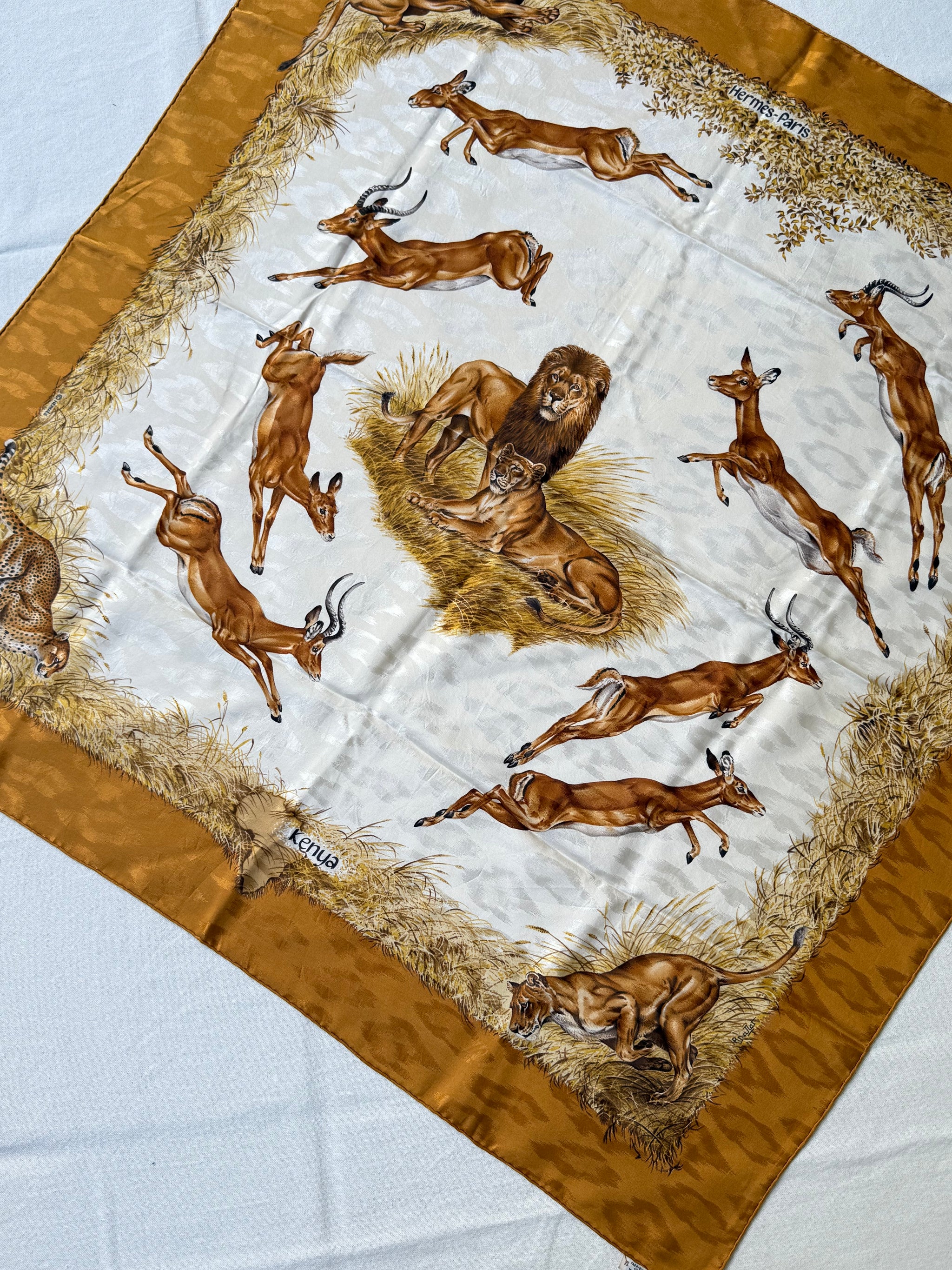 Foulard Hermès – Modèle Kenya