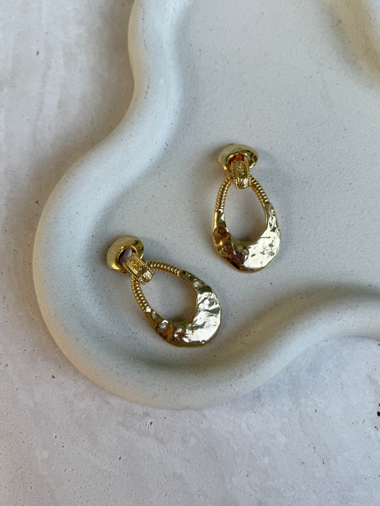 Boucles d’oreilles vintage - Pendantes dorées martelées