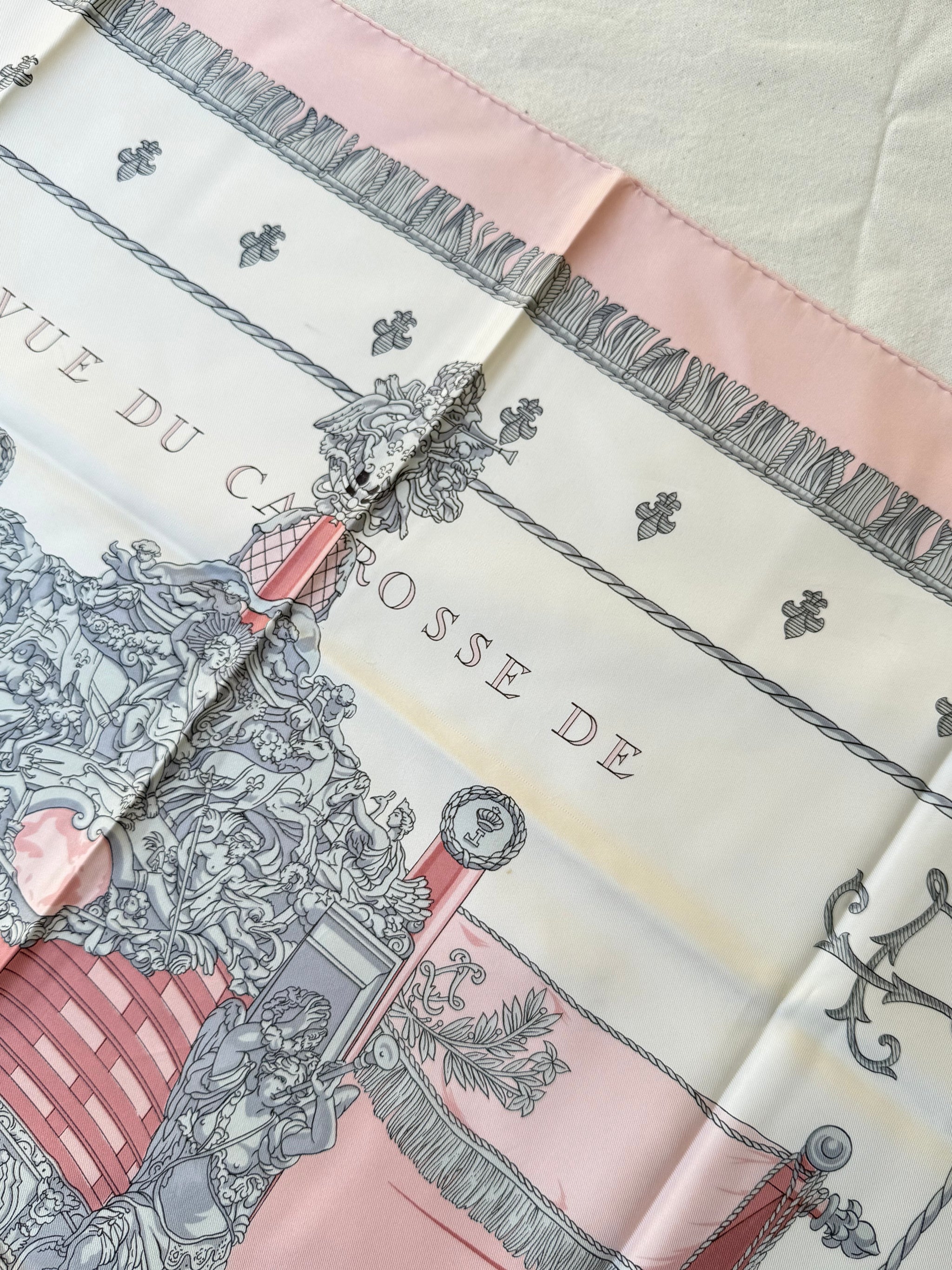 Foulard Hermès – Modèle Vue du Carrosse de la Galère La Réale