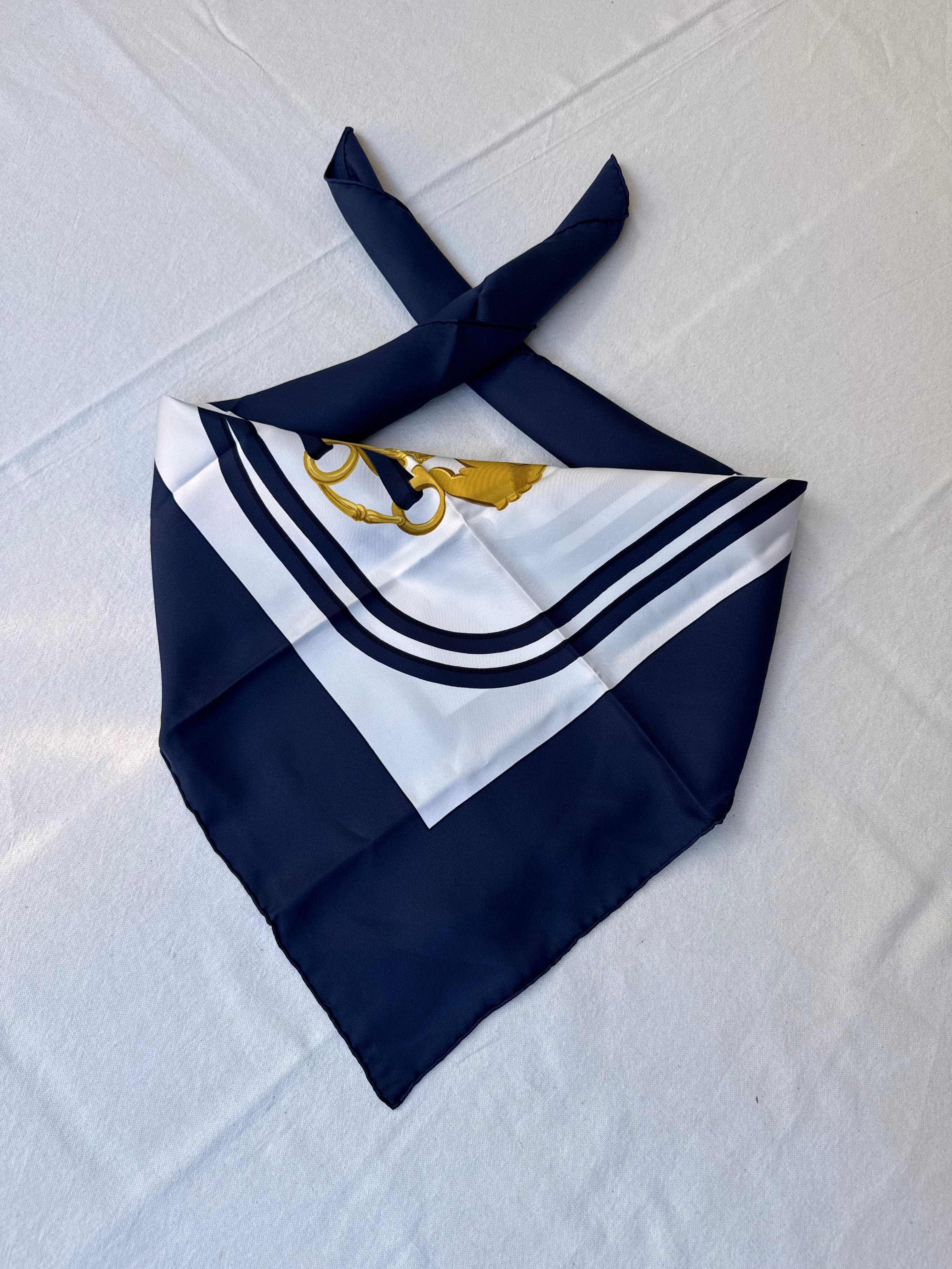 Foulard Hermès – Modèle Brides de Gala
