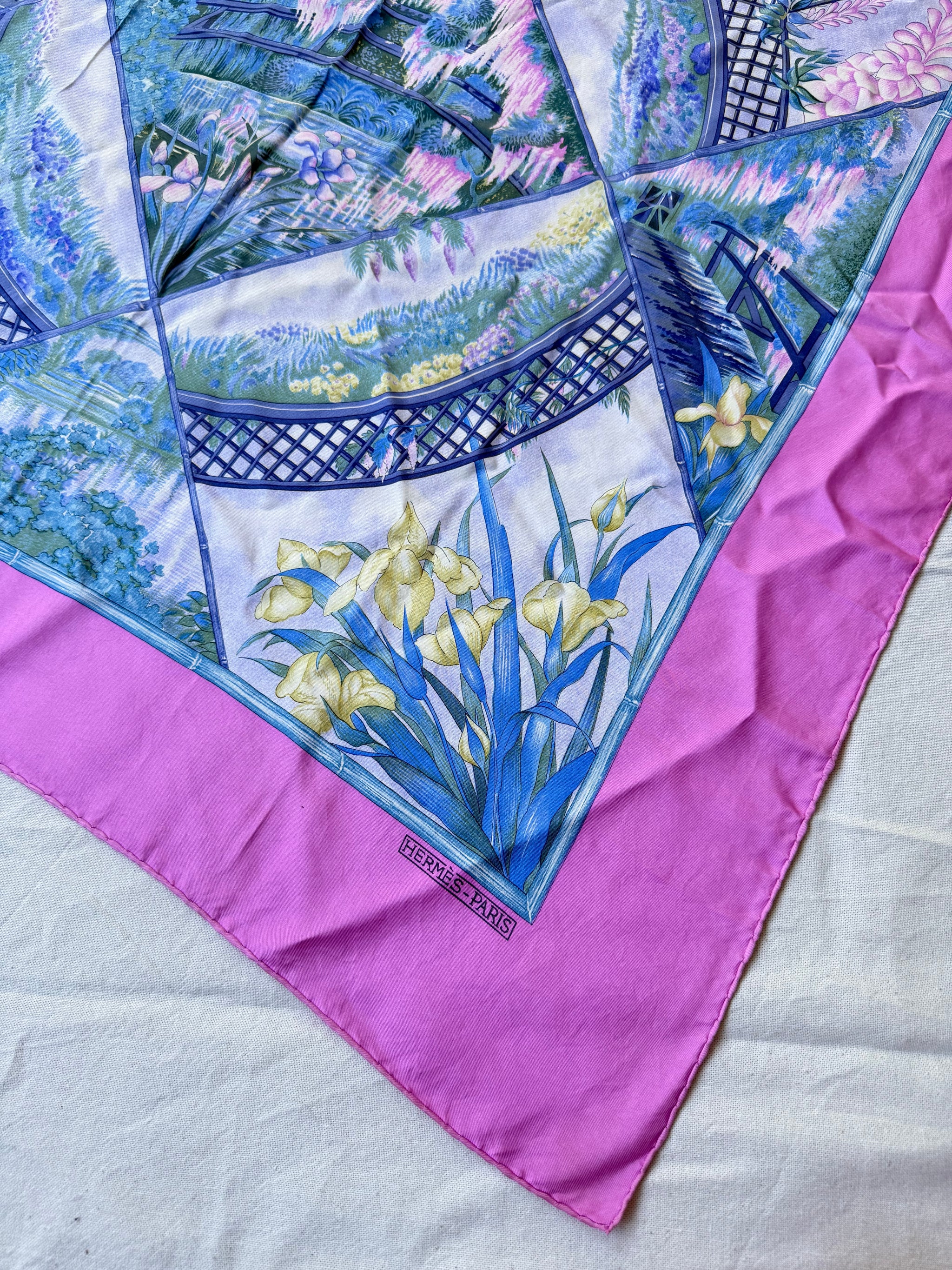 Foulard Hermès – modèle Giverny