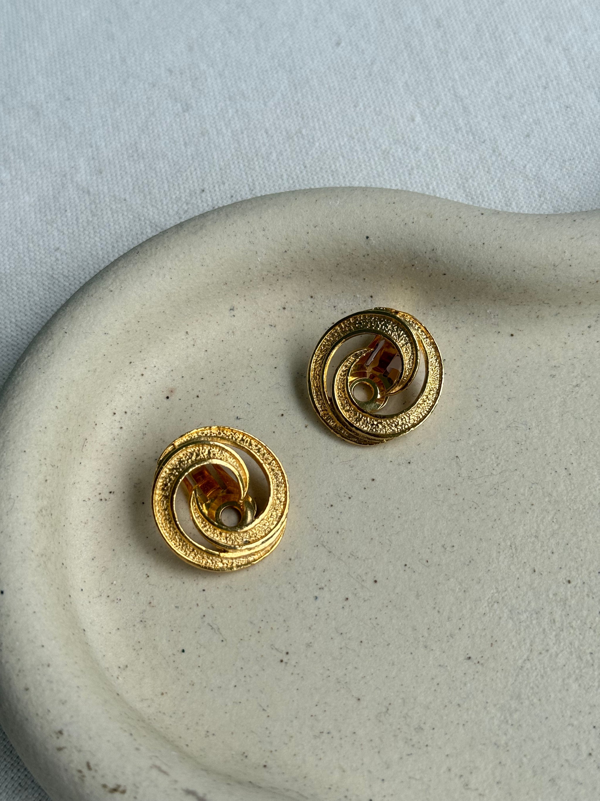 Boucles d’oreilles vintage - Spirales dorées texturées
