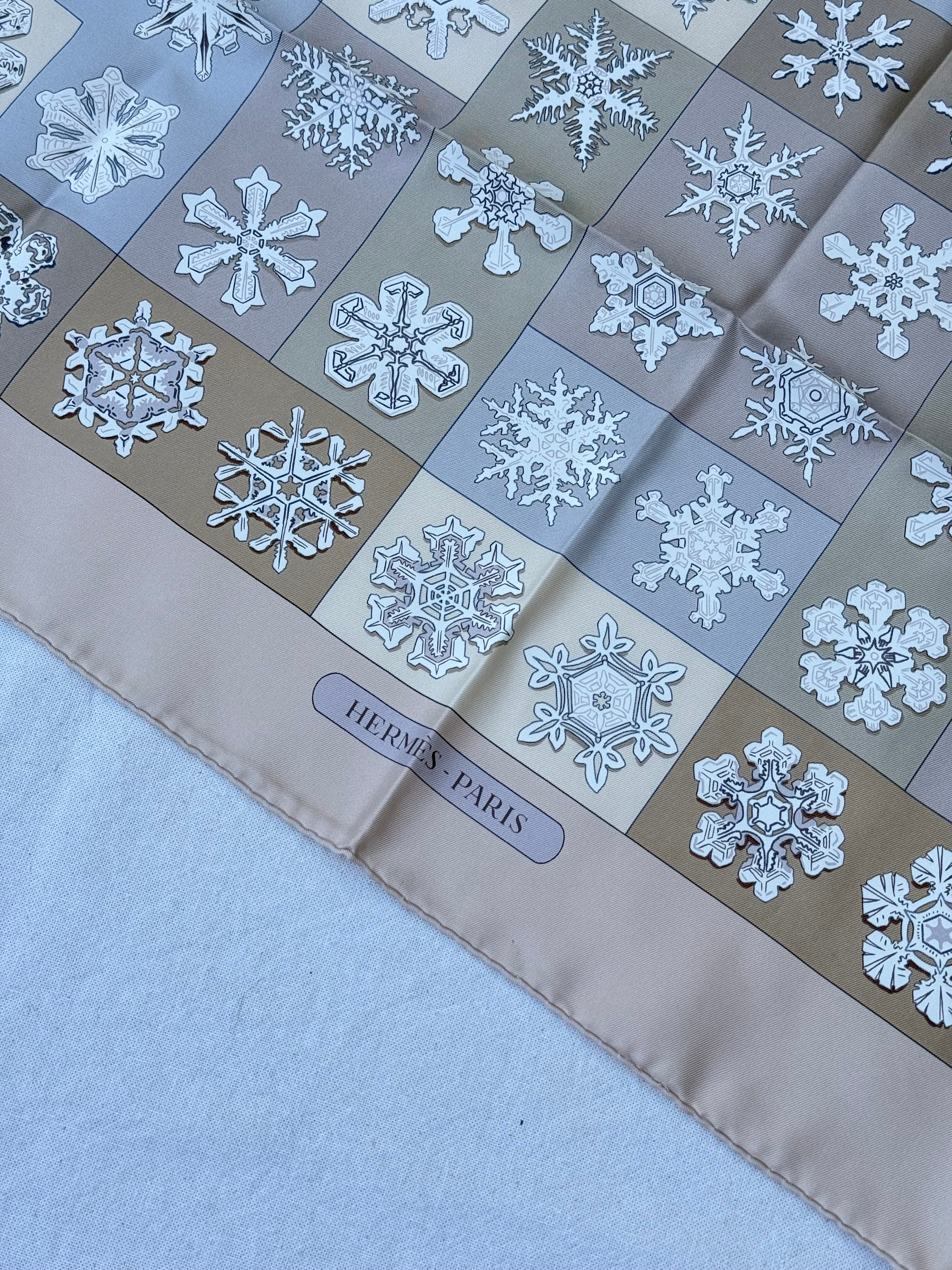 Foulard Hermès - Modèle Feux de l’Hiver