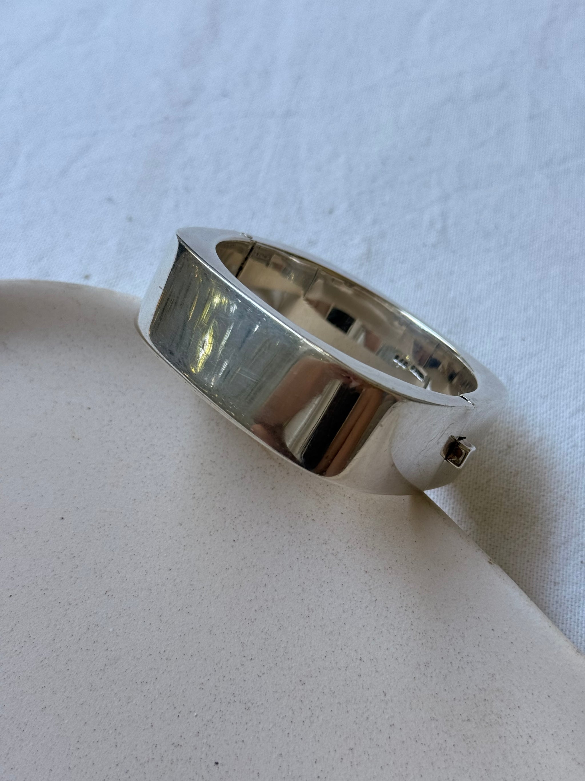 Jonc carré ouvrant en argent 925