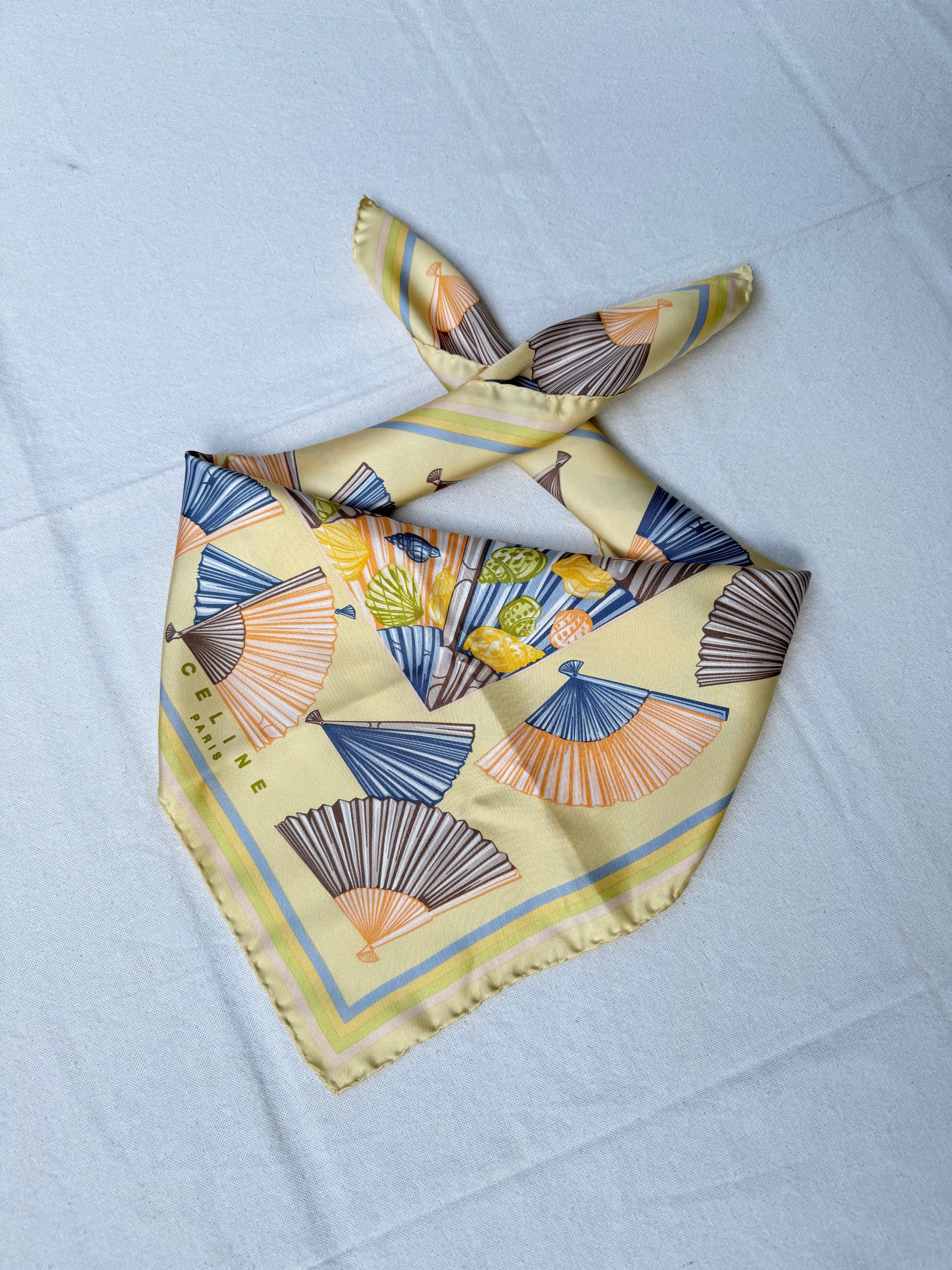 Céline Scarf – Fan print