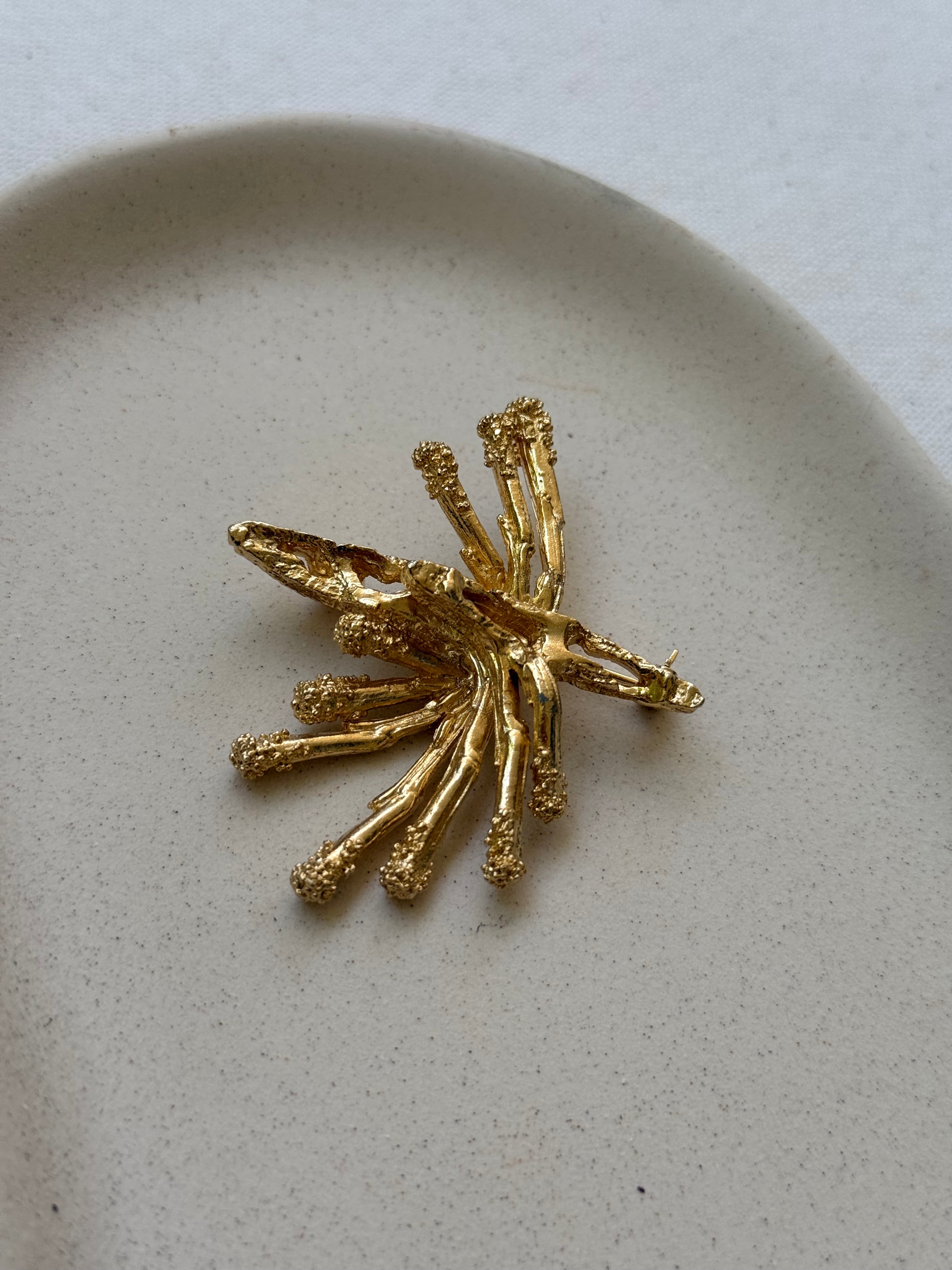 Broche vintage - Fleur dorée
