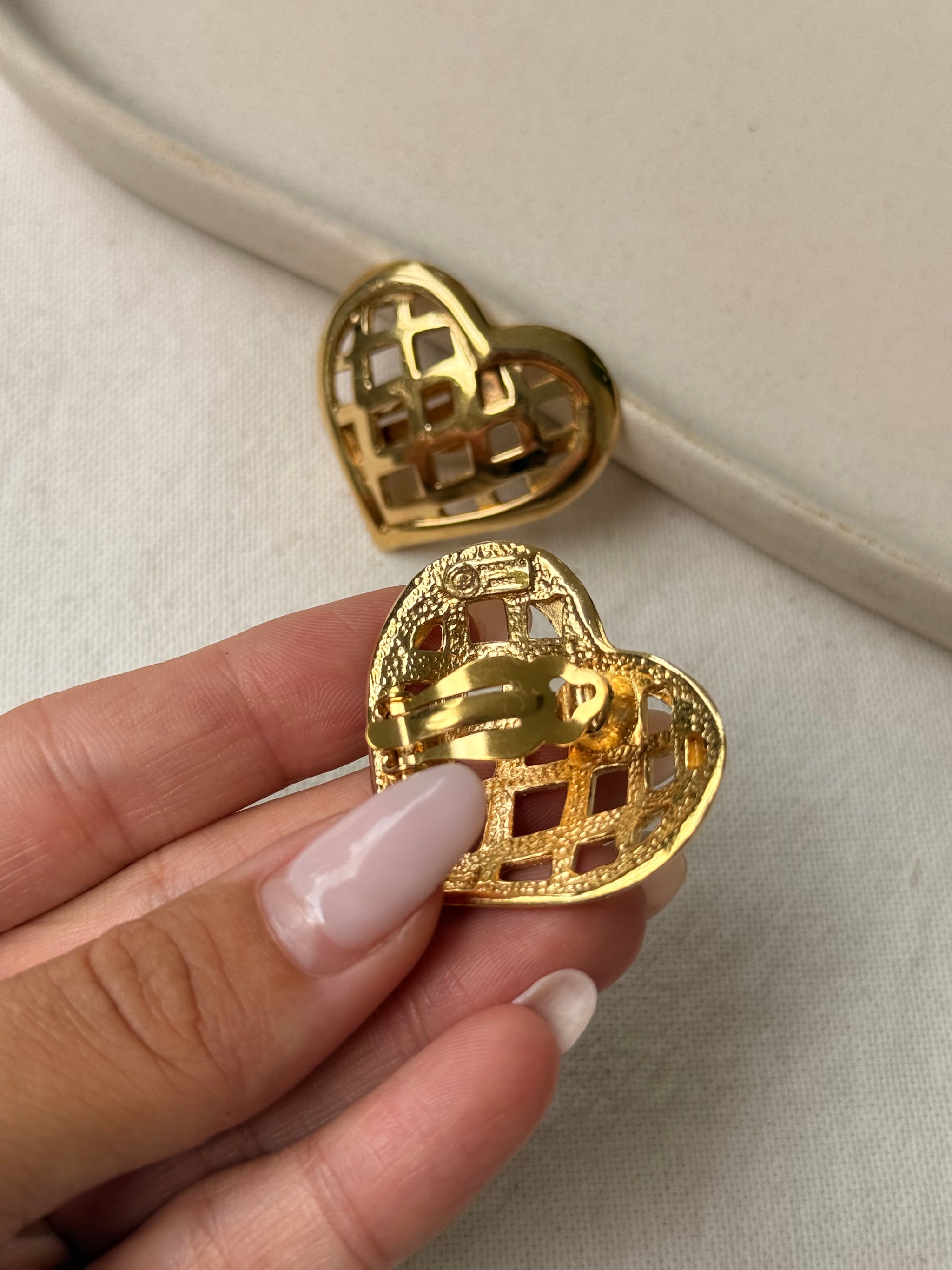 Boucles d’oreilles Rochas vintage - Cœurs dorés