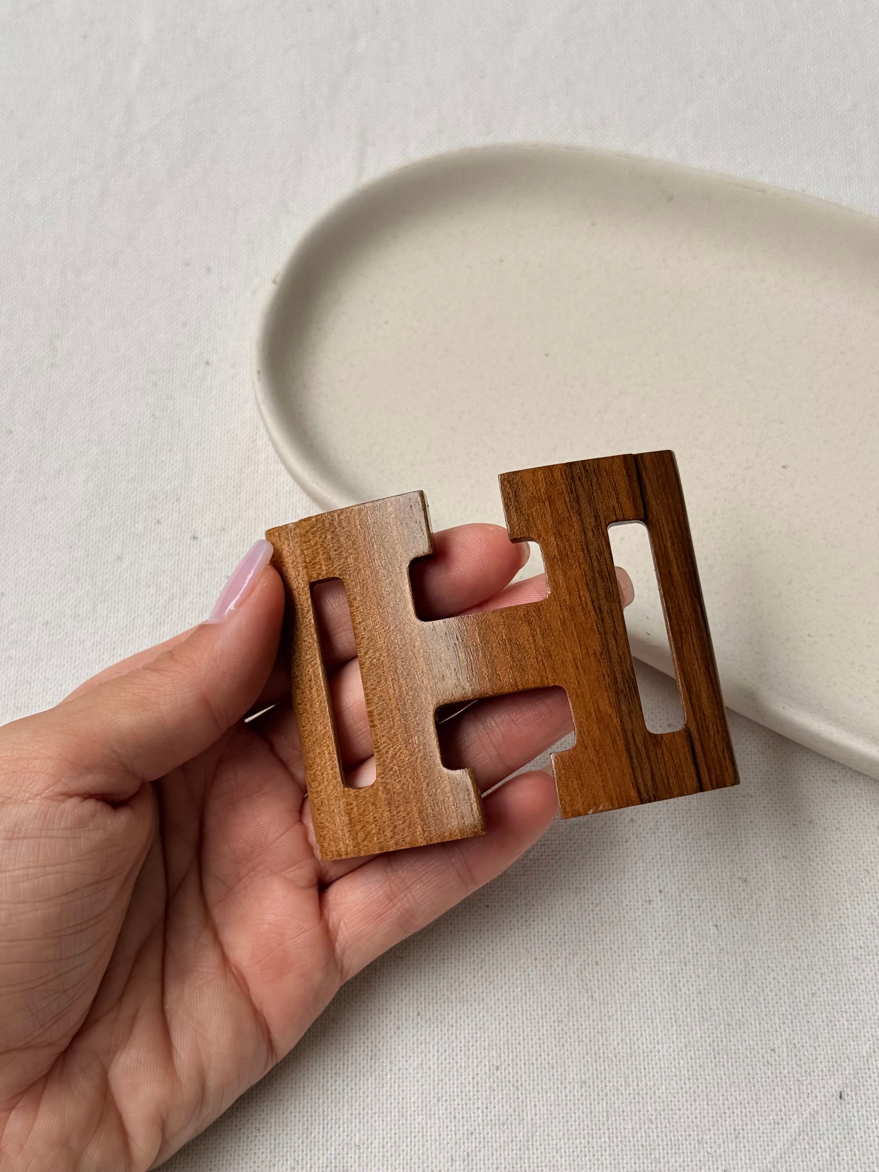 Anneau de foulard Hermès - Modèle H en bois