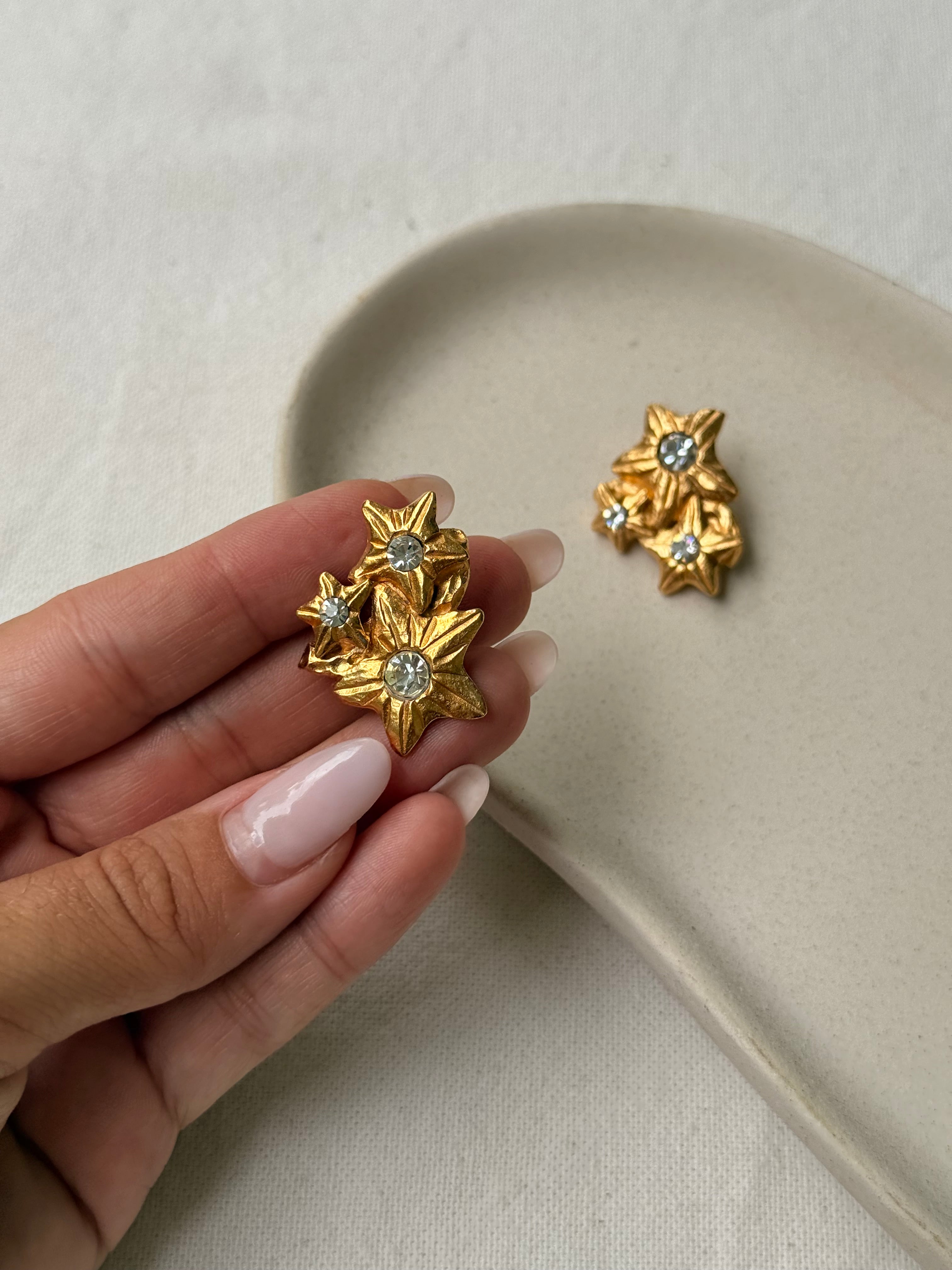 Boucles d’oreilles Il Était Une Fois vintage - Fleurs dorées