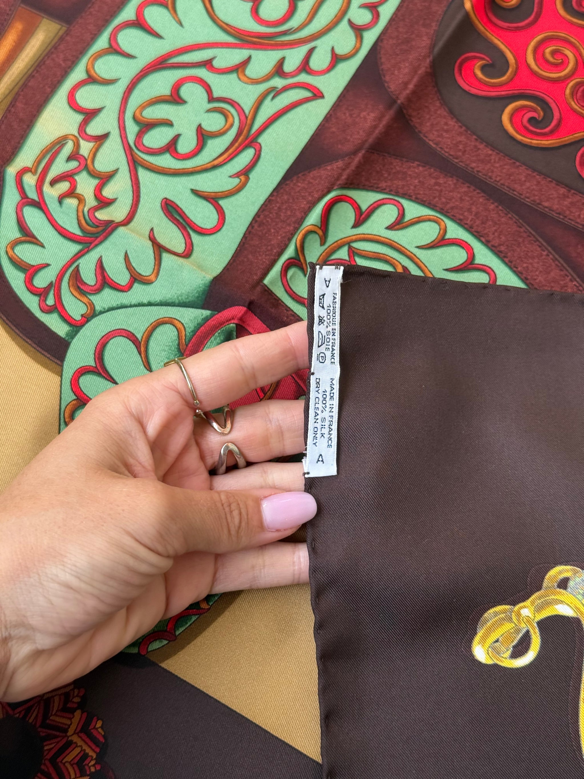 Foulard Hermès – Modèle Festival