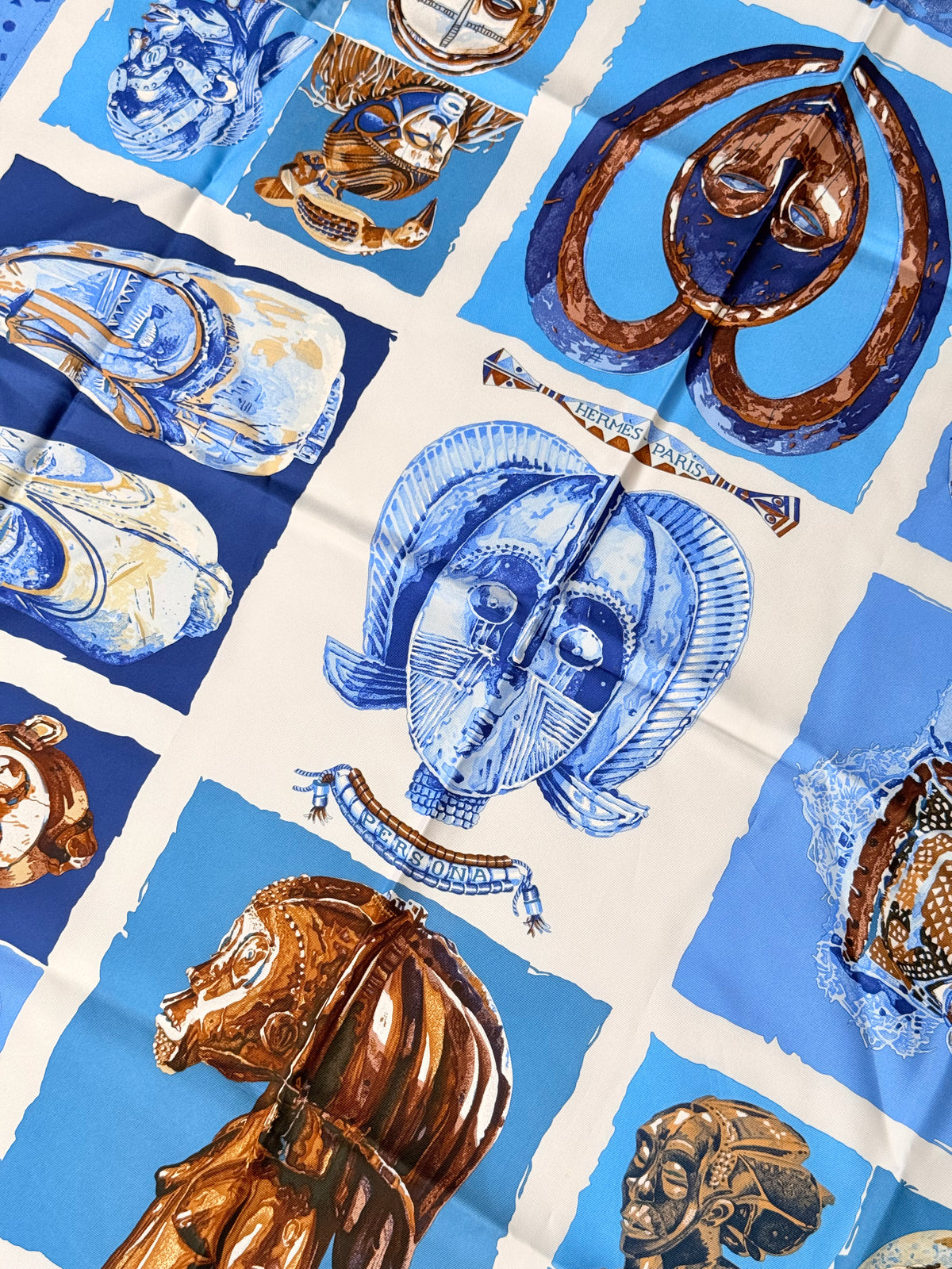Foulard Hermès – Modèle Persona