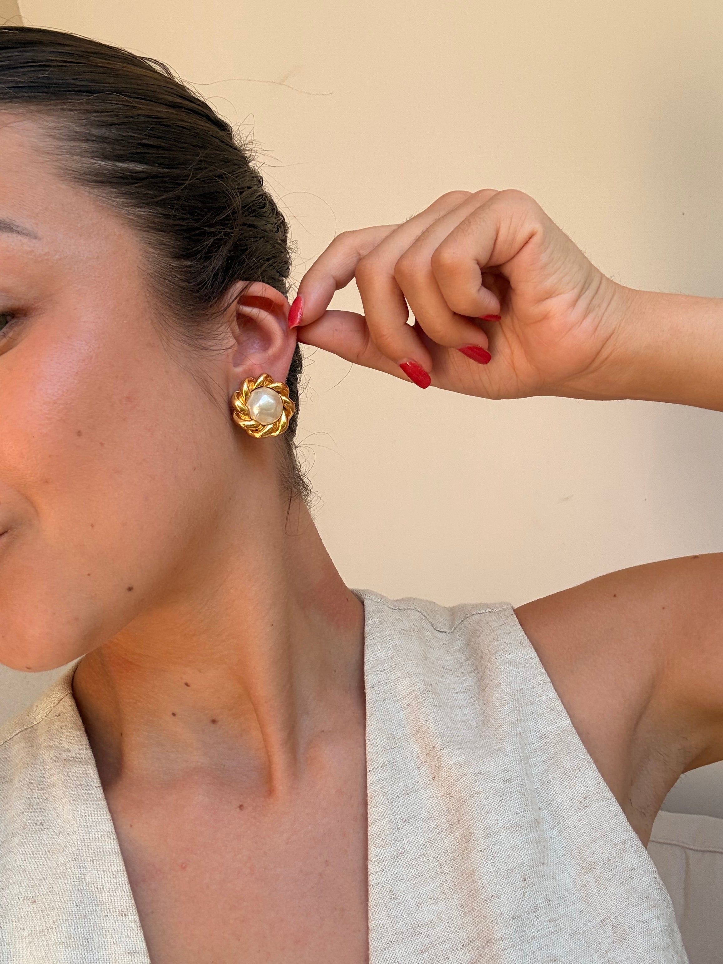 Boucles d’oreilles vintage Chanel - Perles fantaisies tressées