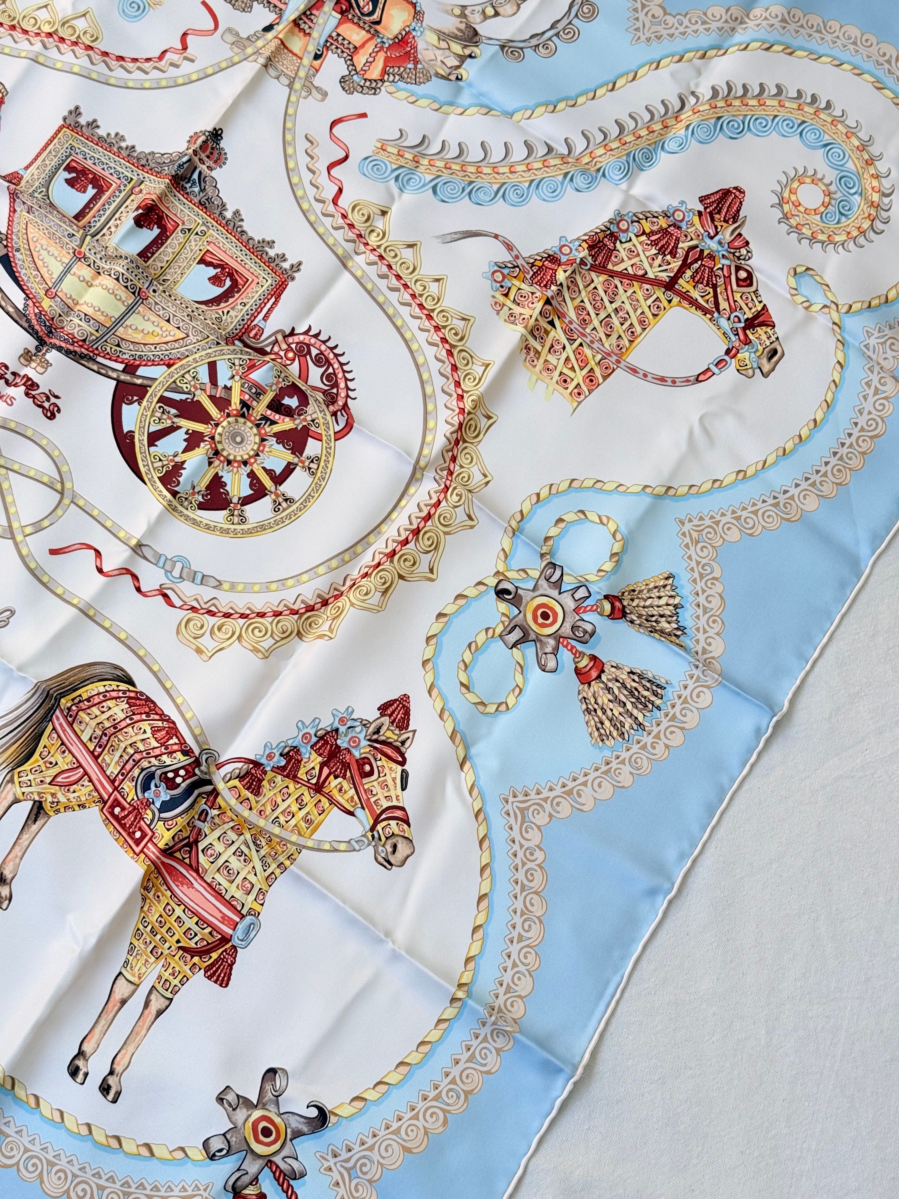 Foulard Hermès – Modèle Paperoles