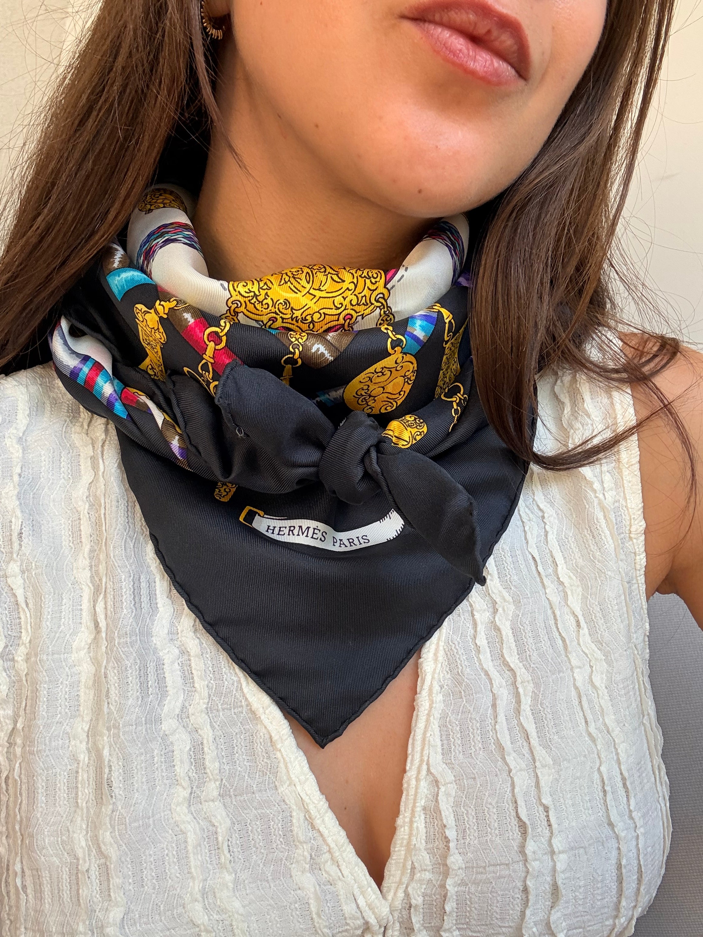 Foulard Hermès – Modèle Petite Main