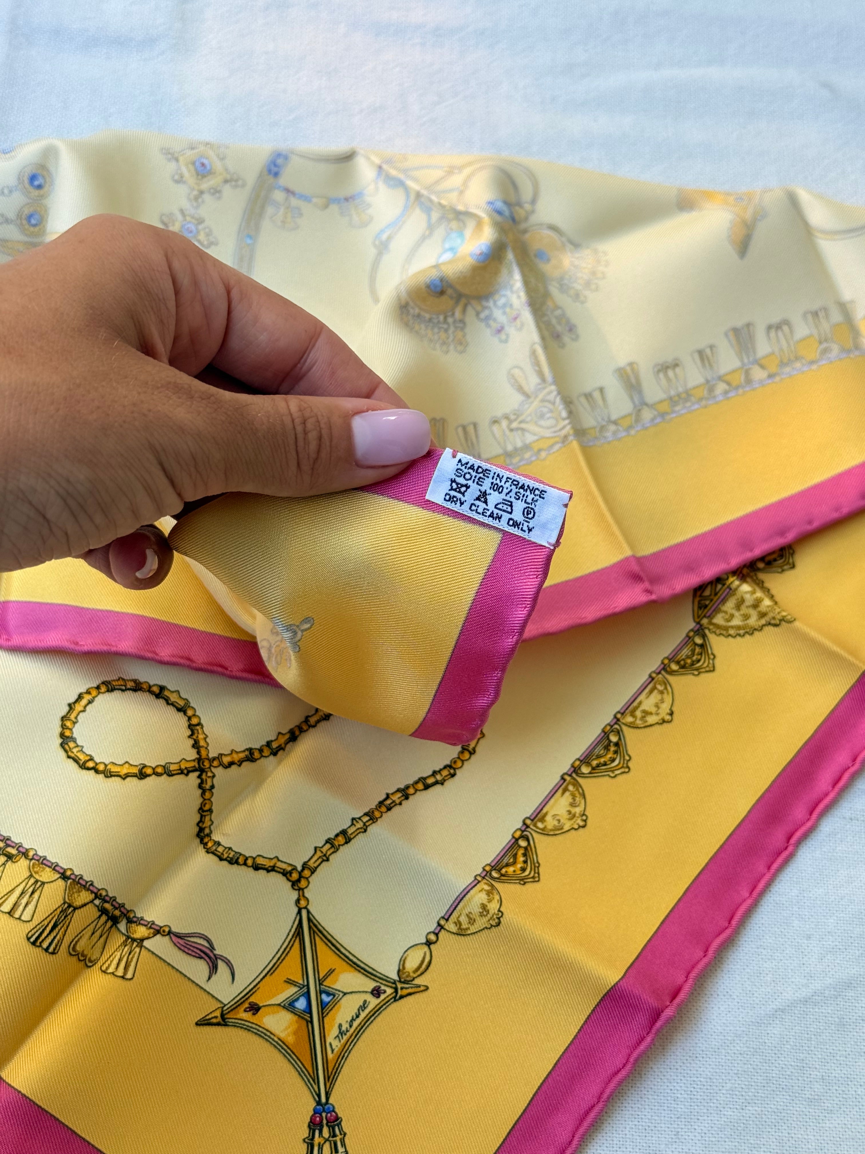 Gavroche Hermès – Modèle Parures des Sables