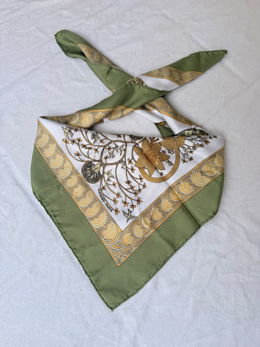 Foulard Hermès – Modèle Les légendes de l'arbre