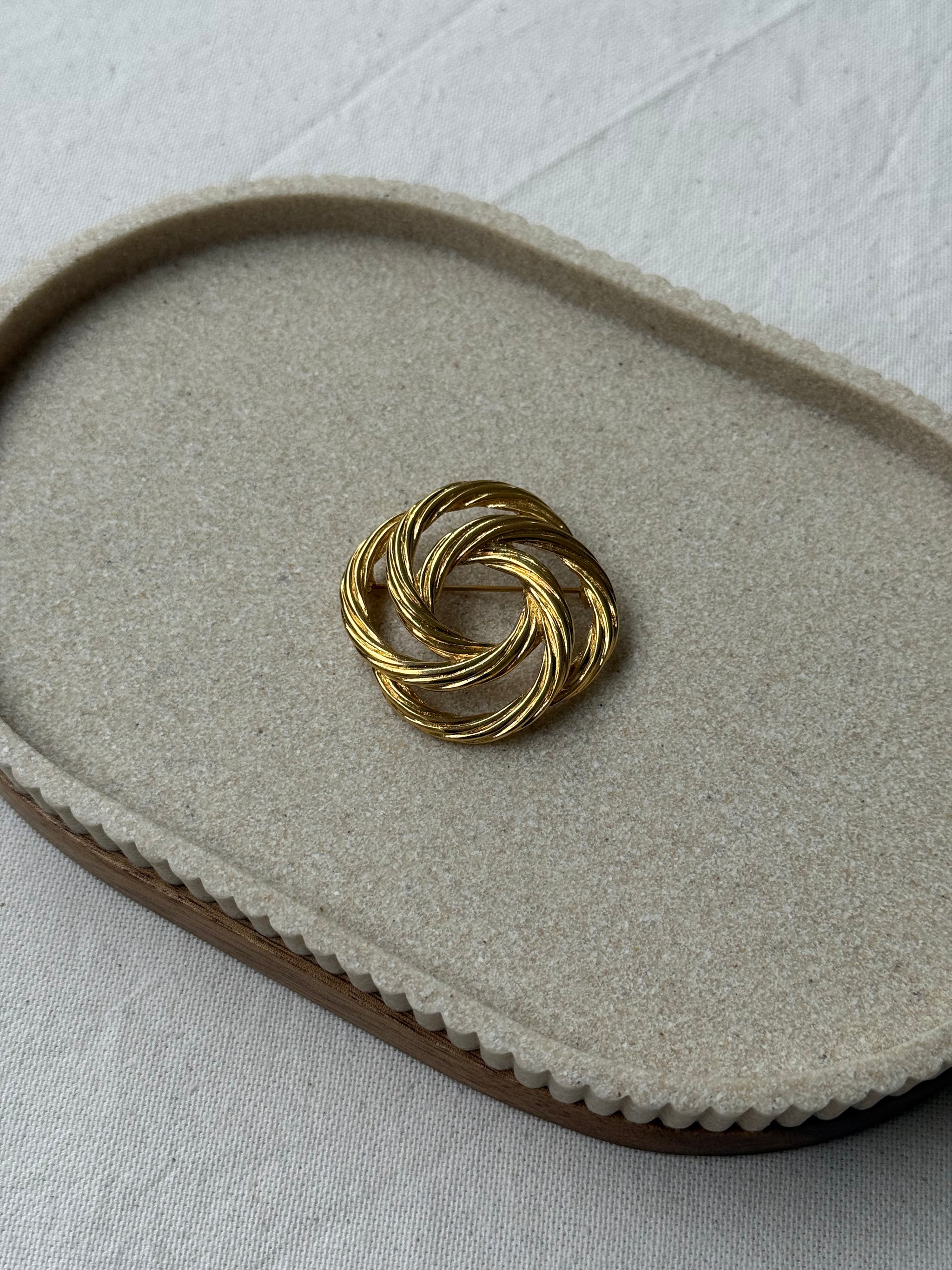 Broche Monet vintage - Rosace torsadée