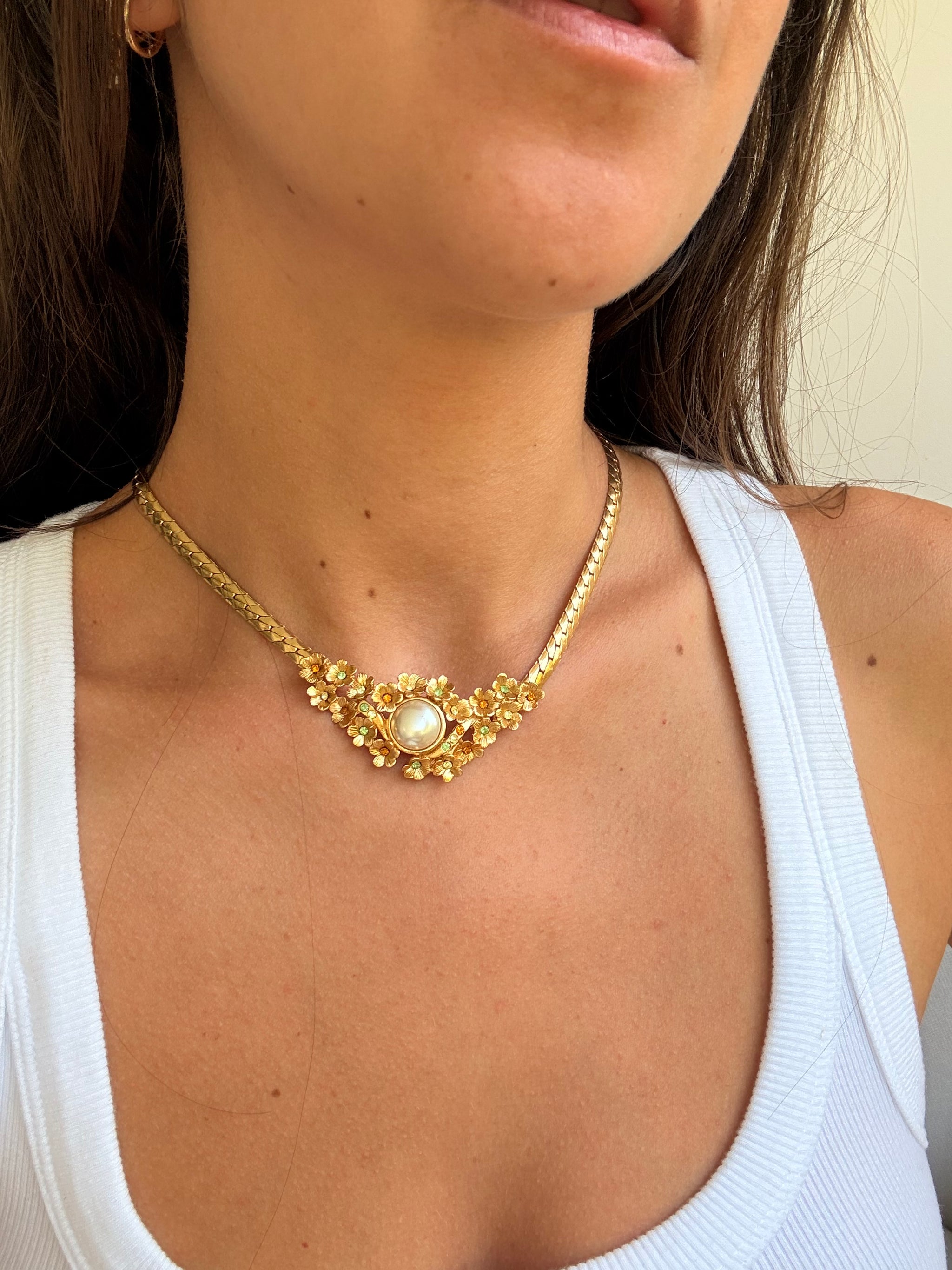 Collier Orena vintage - Fleurs et perle nacrée