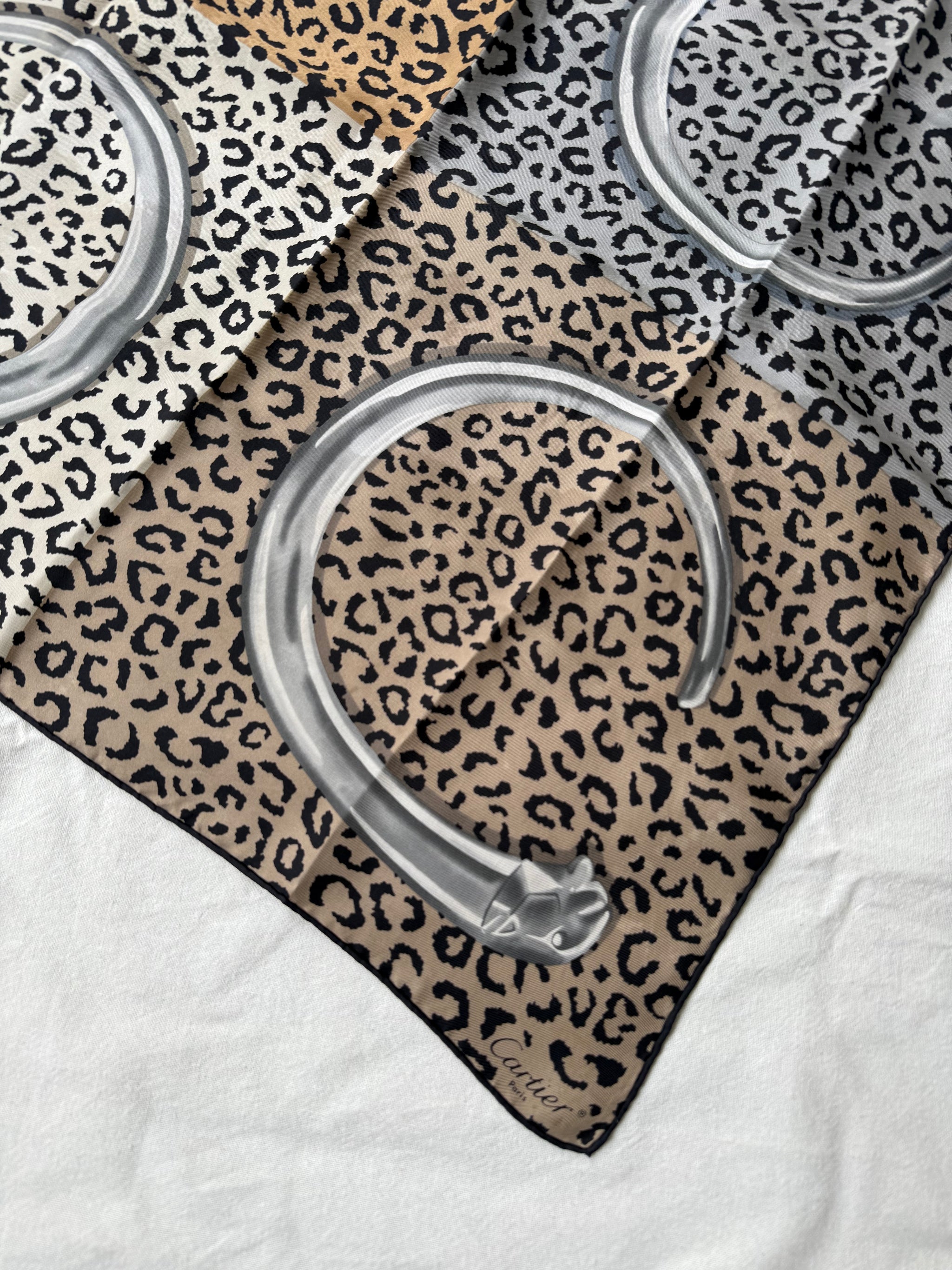 Foulard Cartier – Motif panthère