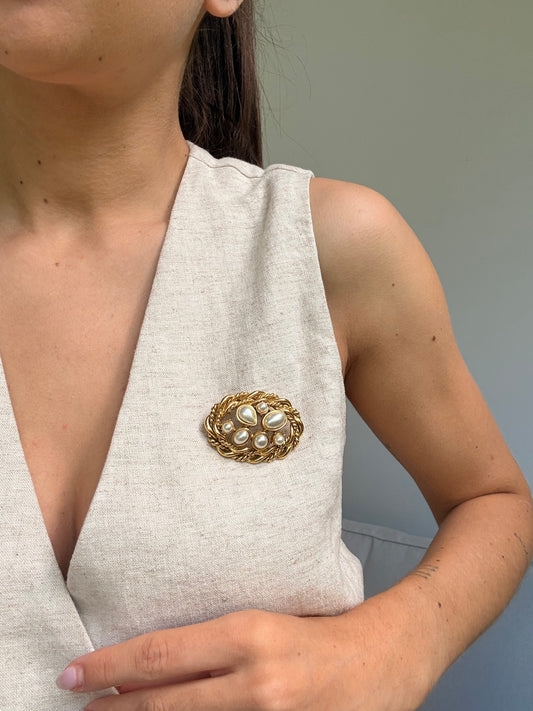 Broche vintage - Ovale ornée de perles fantaisie