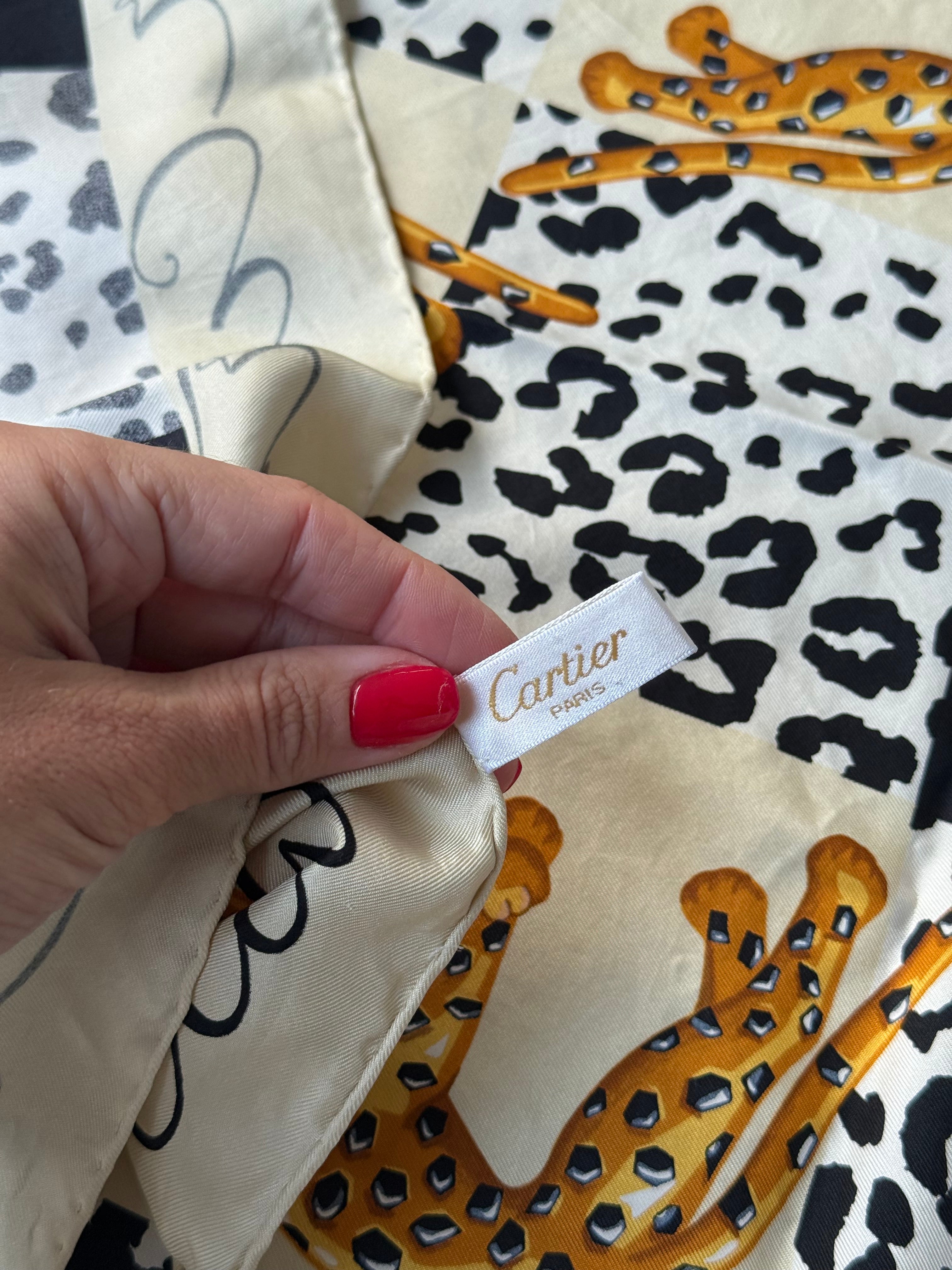 Foulard Cartier – Modèle beige et panthères