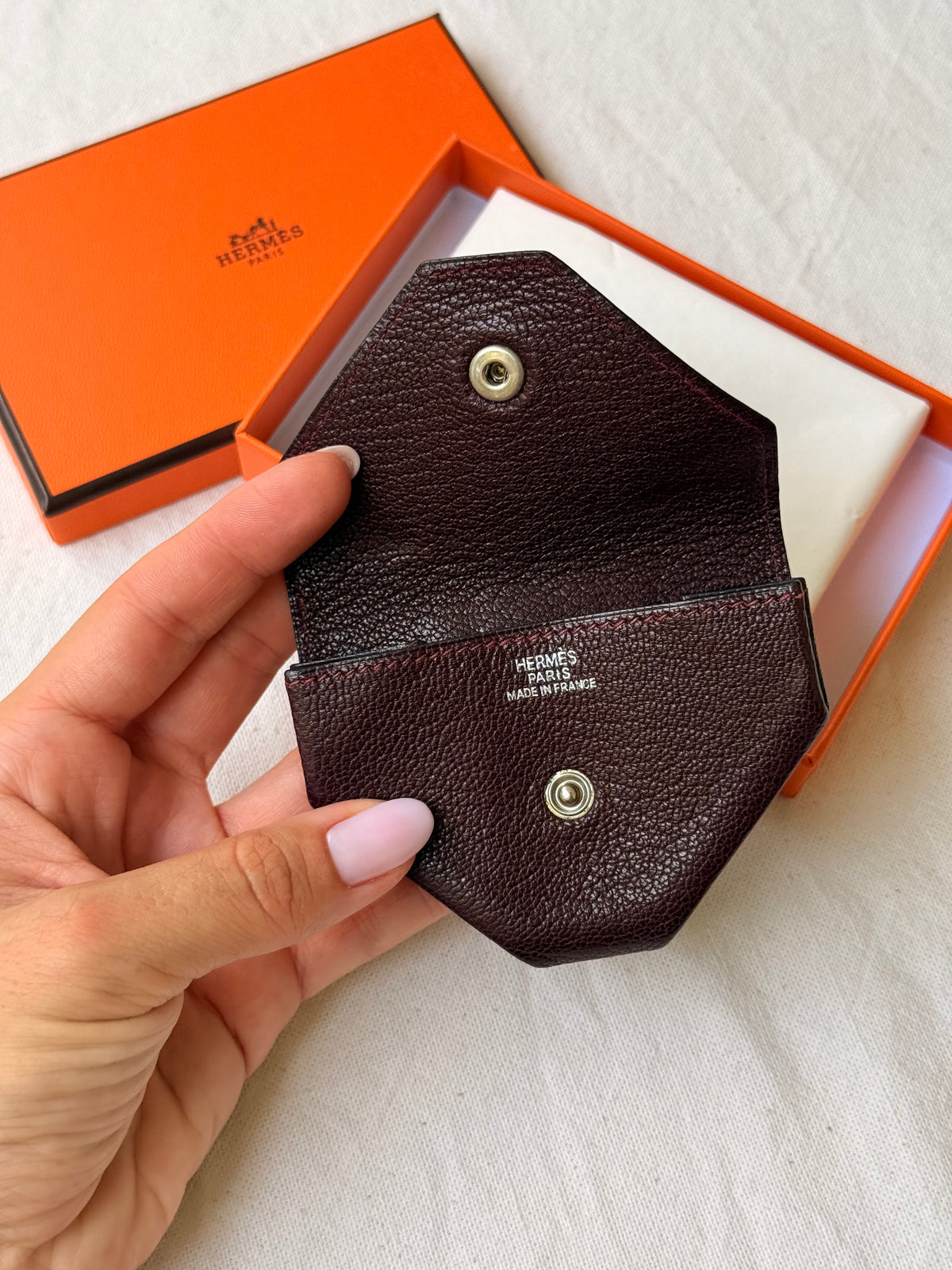 Porte monnaie Hermès - Modèle Le 24 cuir Epsom prune