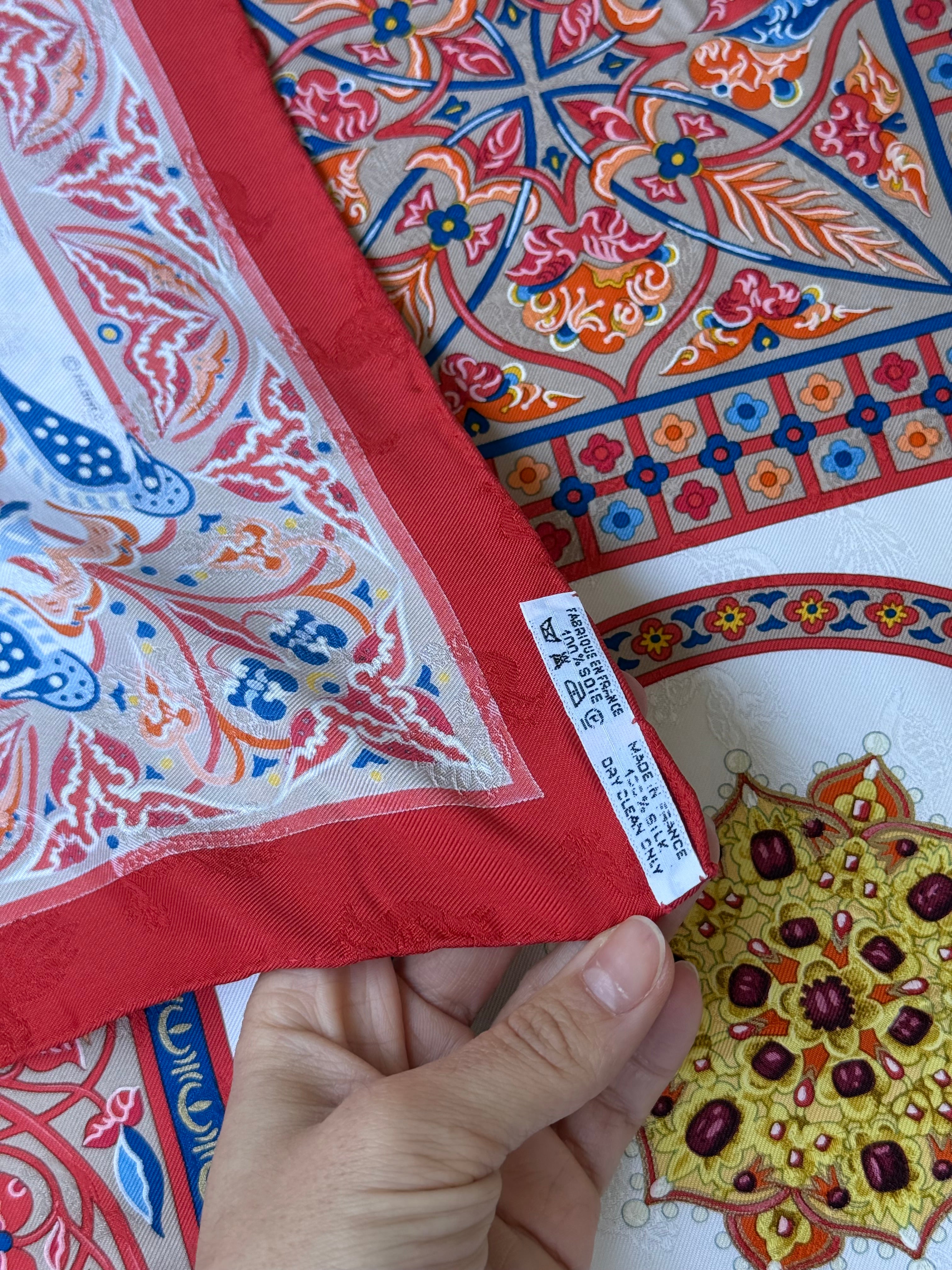 Foulard Hermès – Modèle Ciels Byzantins