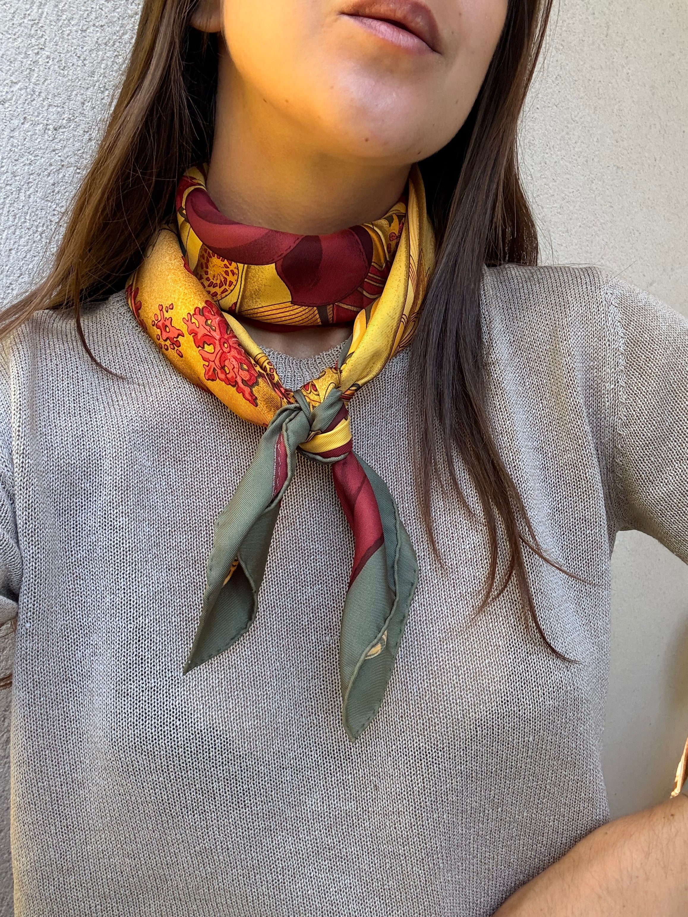 Foulard Hermès – Modèle Soleil de Soie