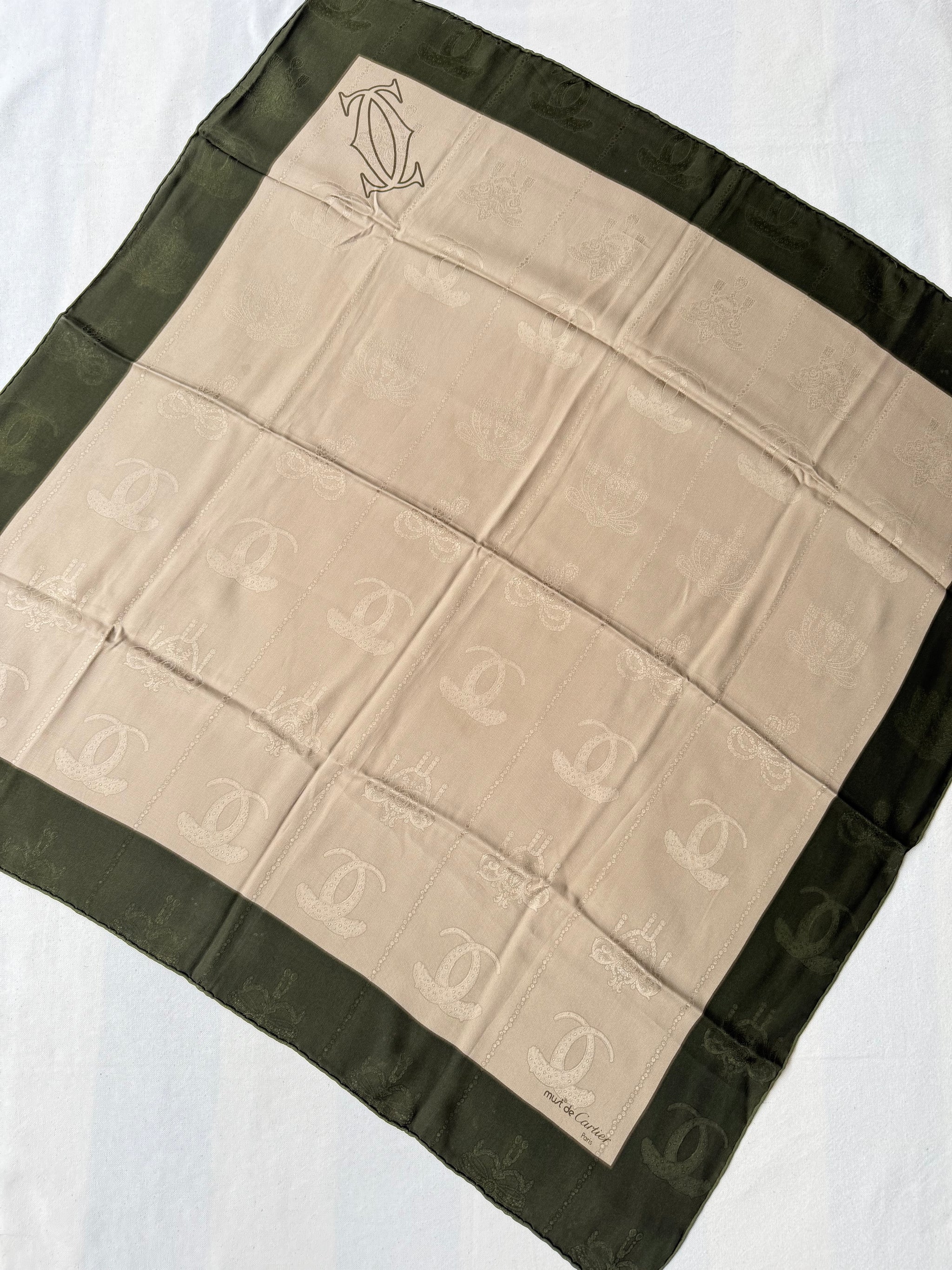 Foulard Cartier – Beige et Kaki avec surpiqûres