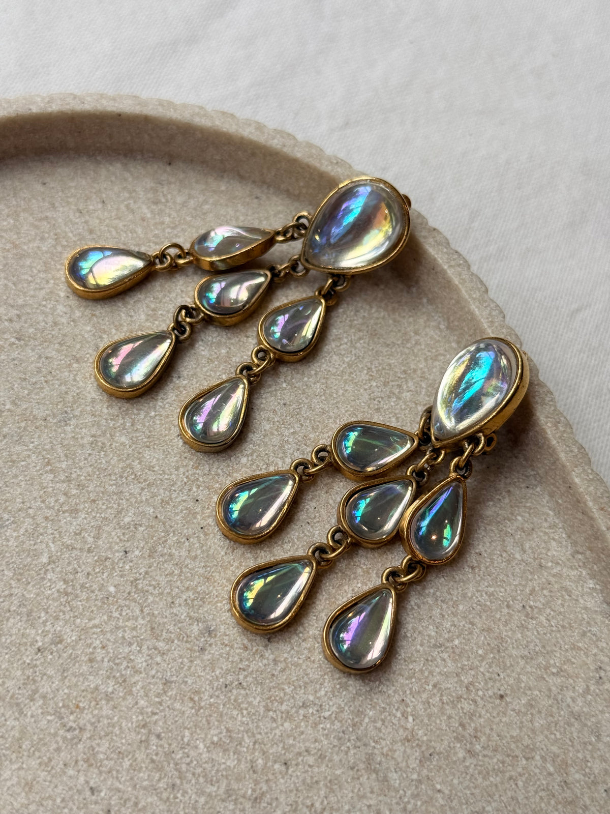 Boucles d’oreilles vintage - Pampilles nacrées irisées