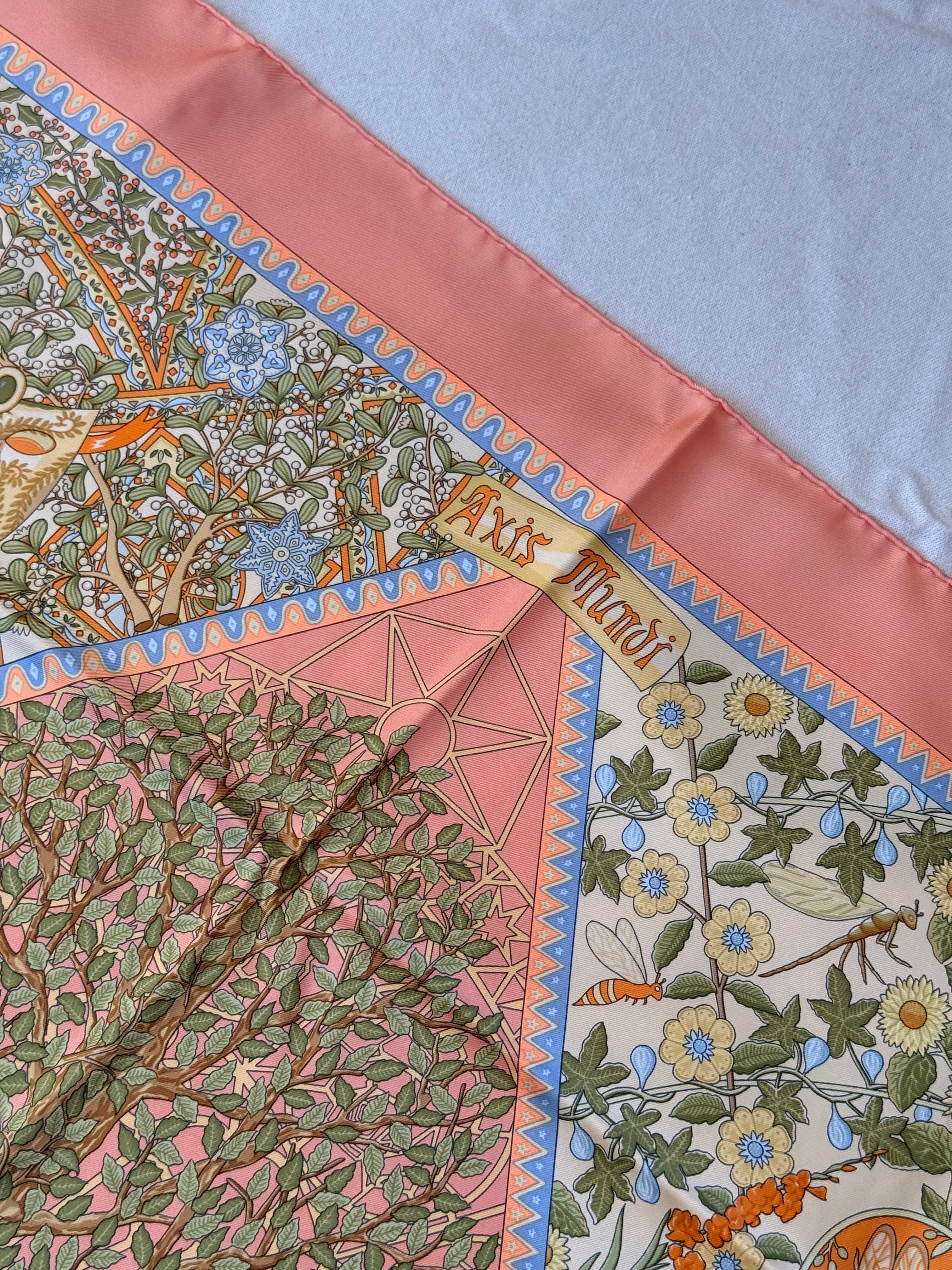 Foulard Hermès – Modèle Axis Mundi