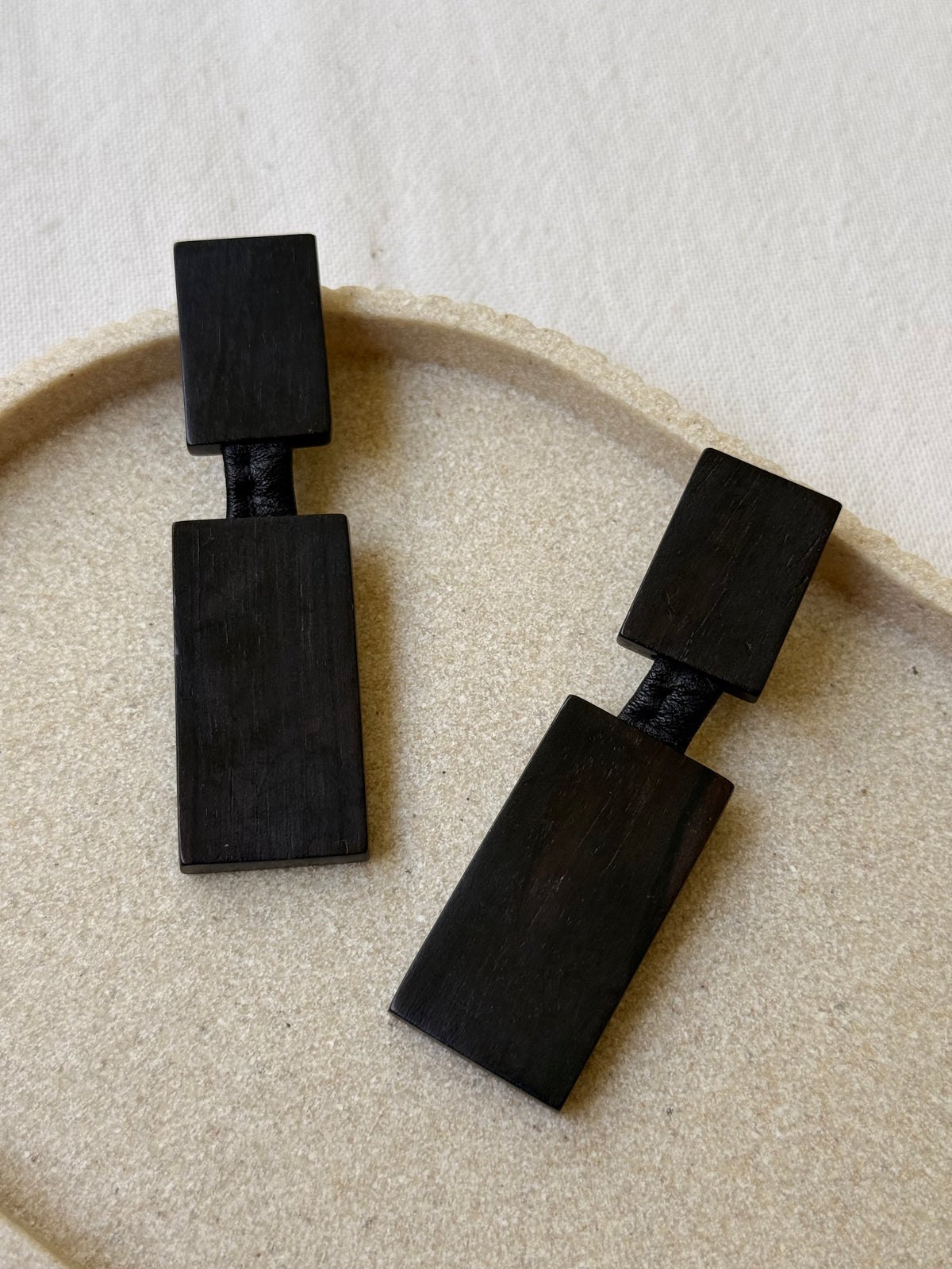 Boucles d’oreilles Monies vintage - Bois et cuir