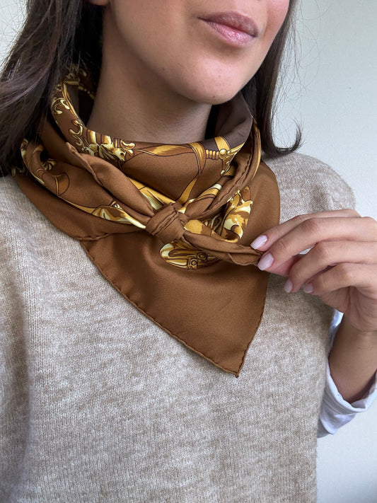 Foulard Hermès – Modèle Les Cavaliers d’Or