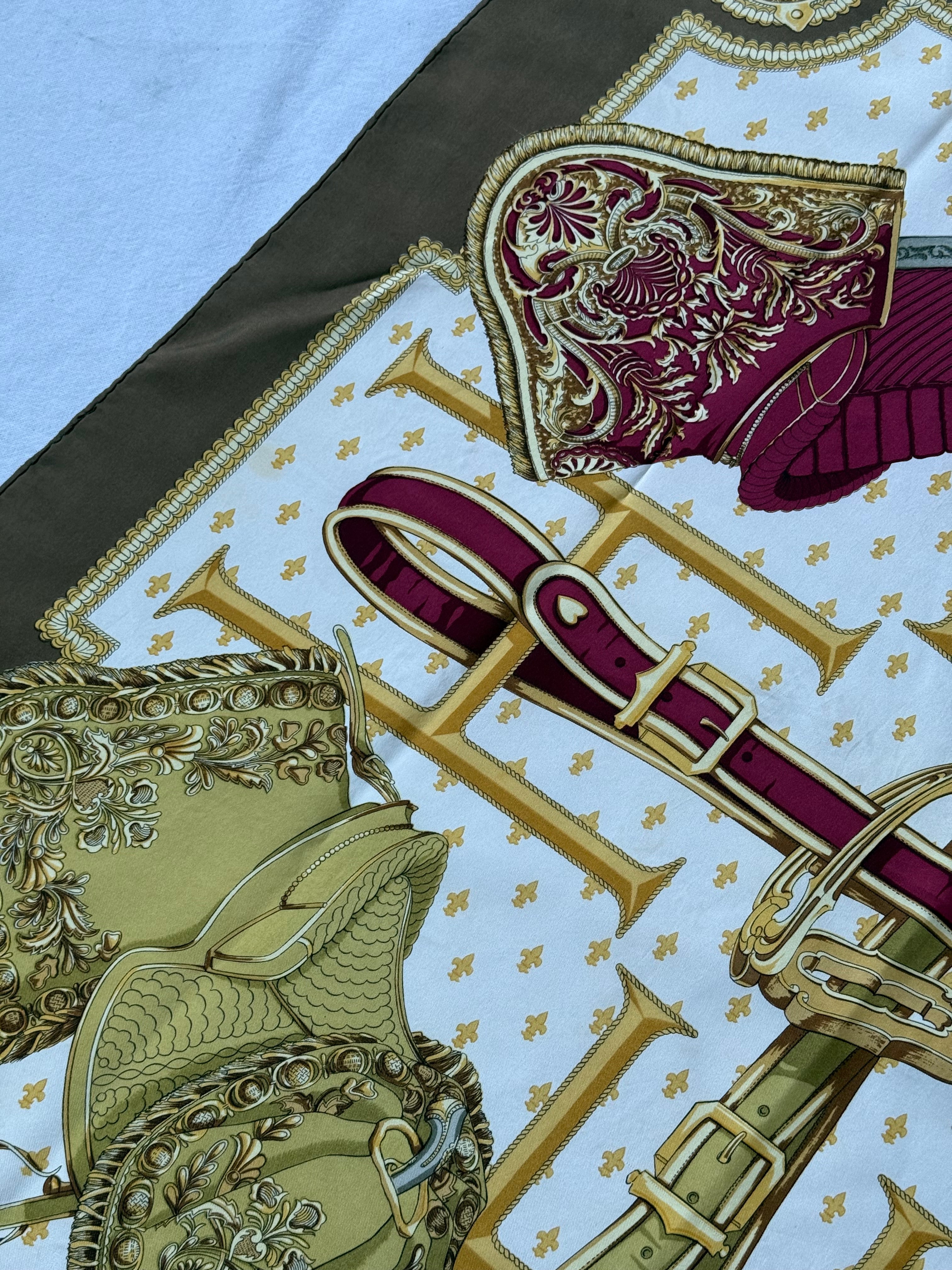 Foulard Hermès – Modèle Selles à Housse