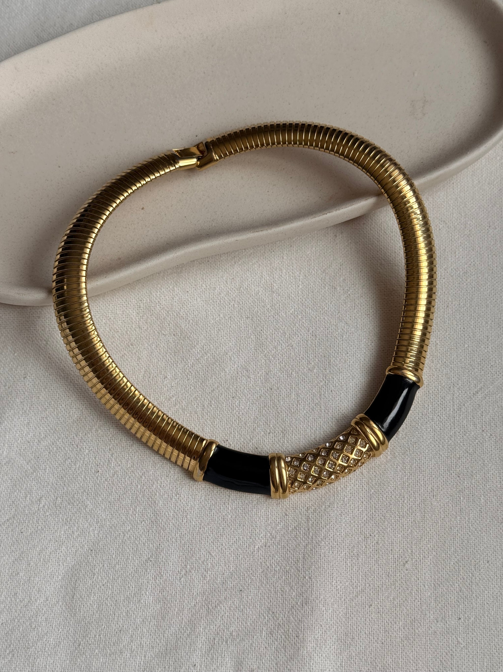 Collier Monet vintage - Plastron émail noir et strass