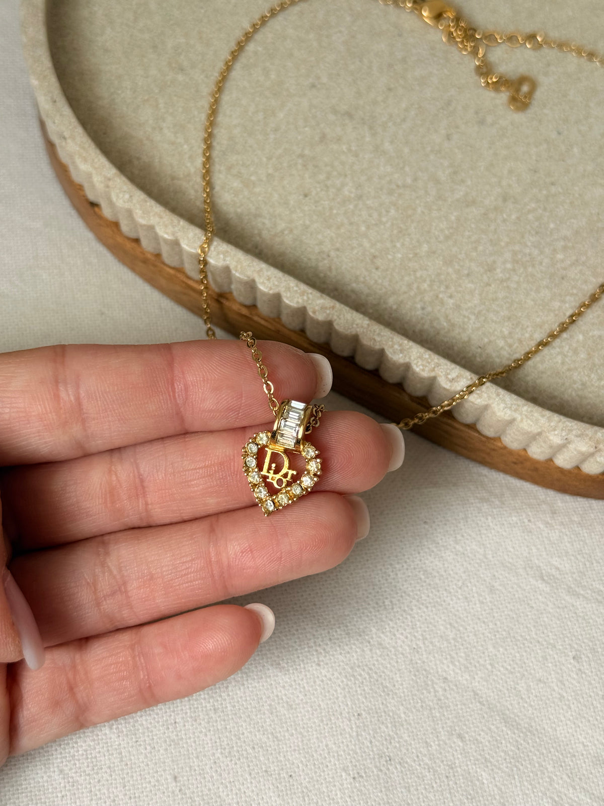 Collier Christian Dior vintage - Pendentif CD cœur et strass