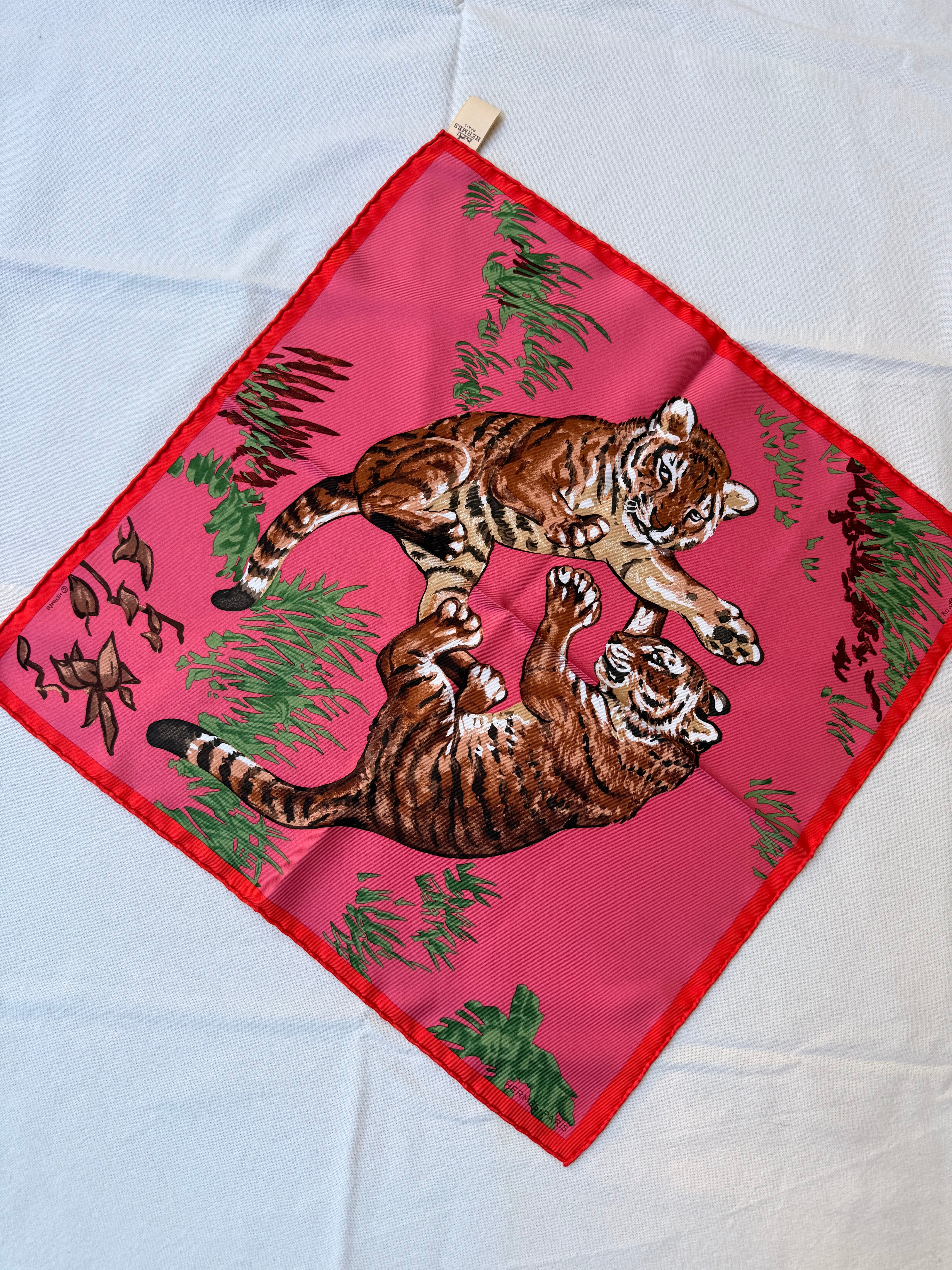 Gavroche Hermès – Modèle Les Tigreaux