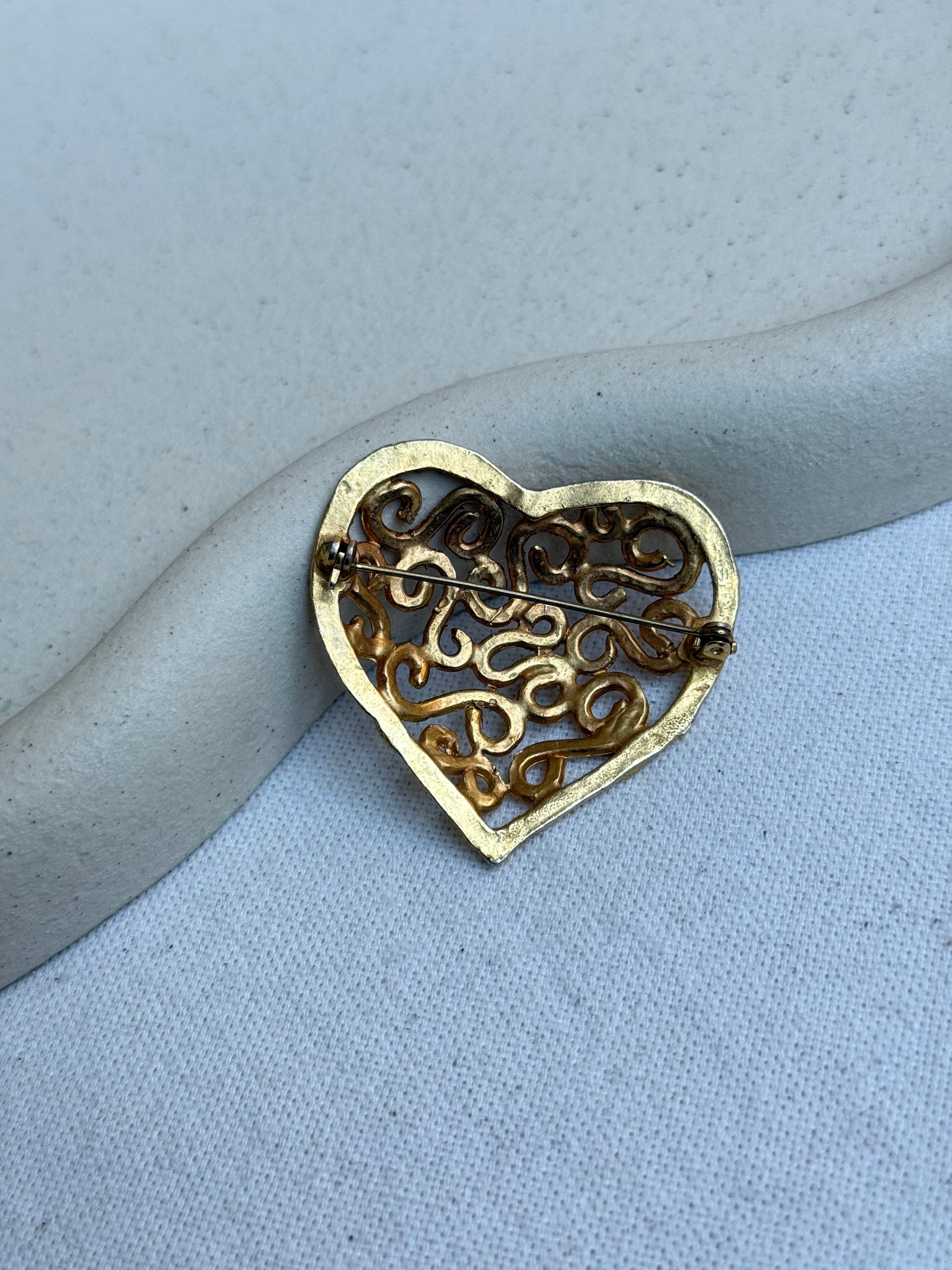 Broche vintage - Cœur ajouré doré