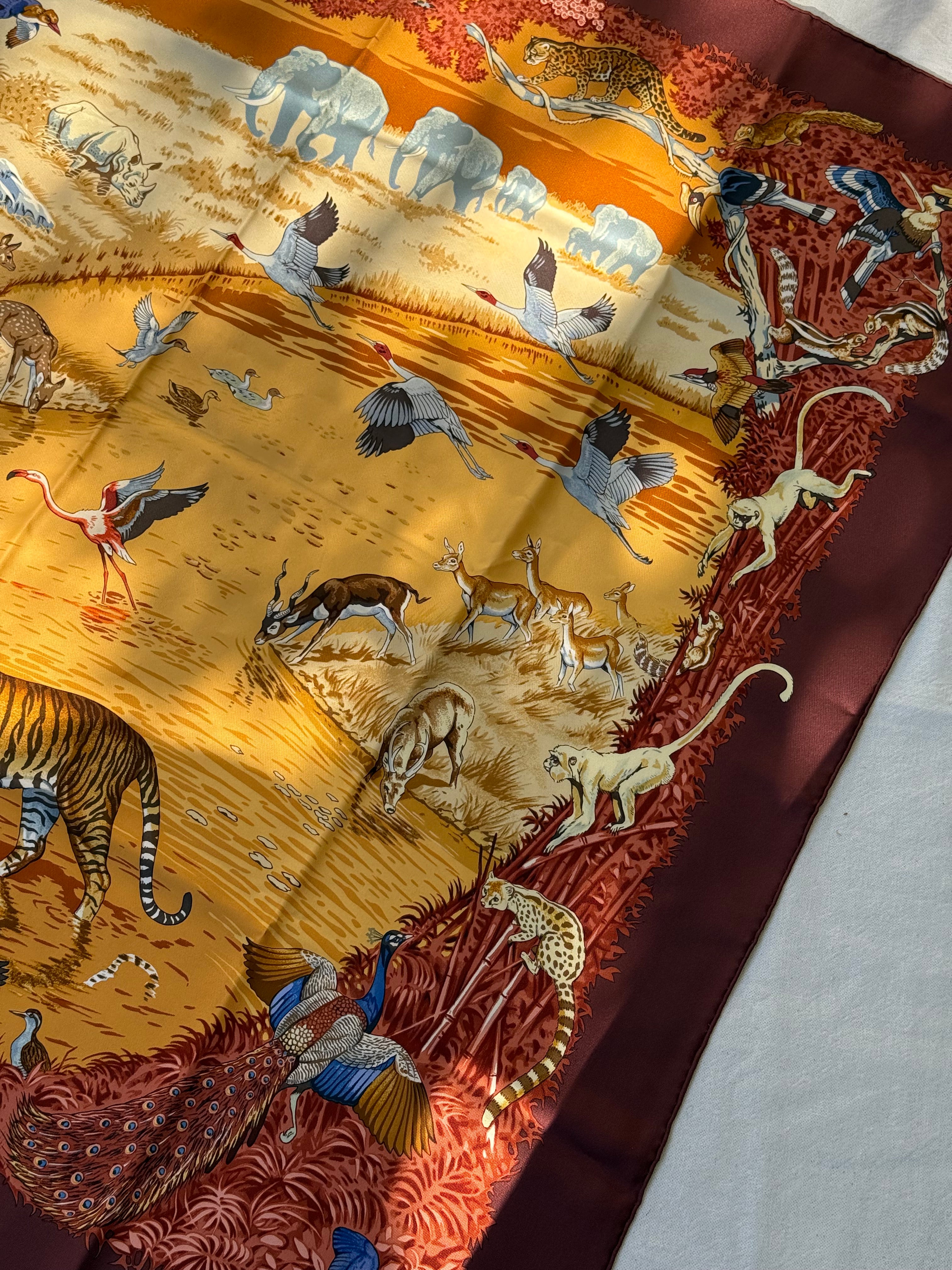 Foulard Hermès – Modèle La Trêve de l'Eau