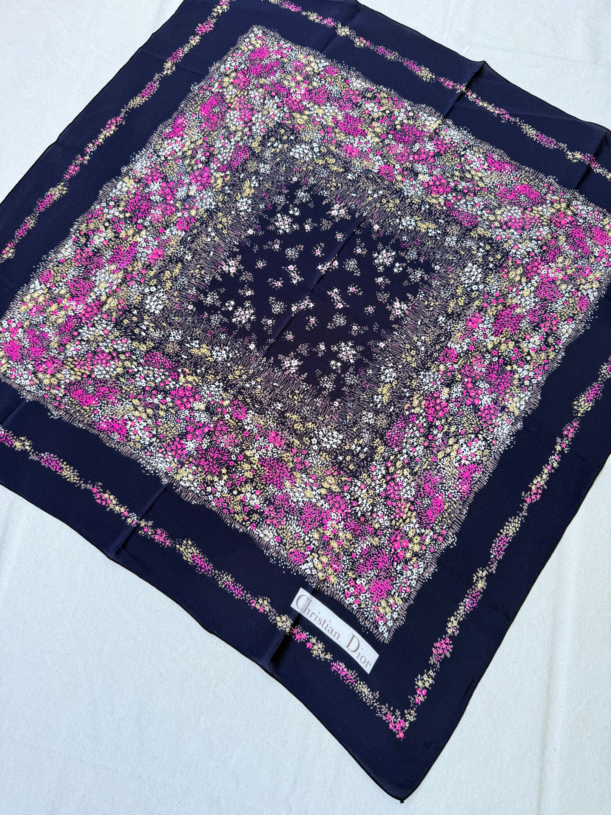Christian Dior Scarf – Floral patterns