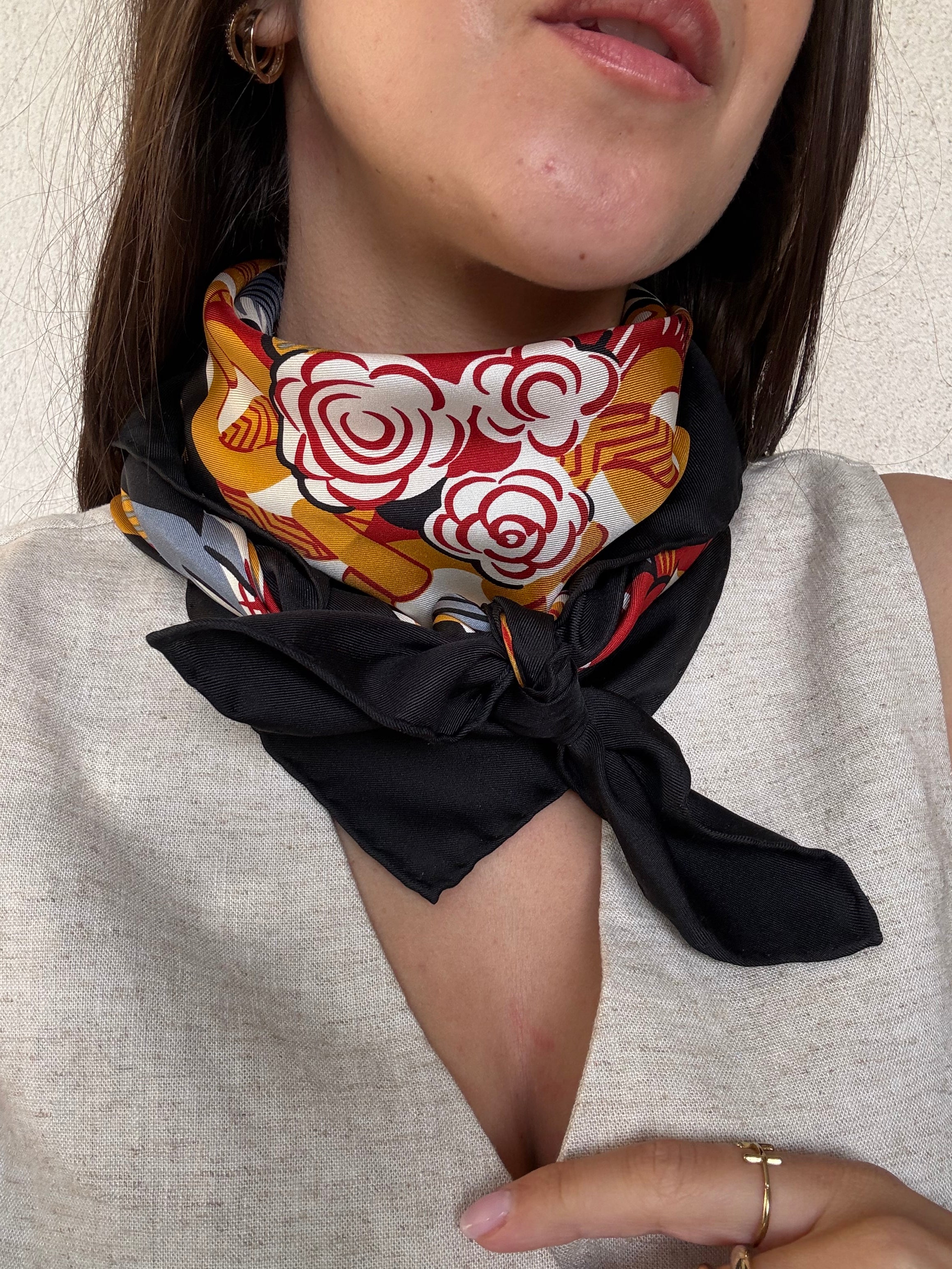 Foulard Céline – Motifs feuillages
