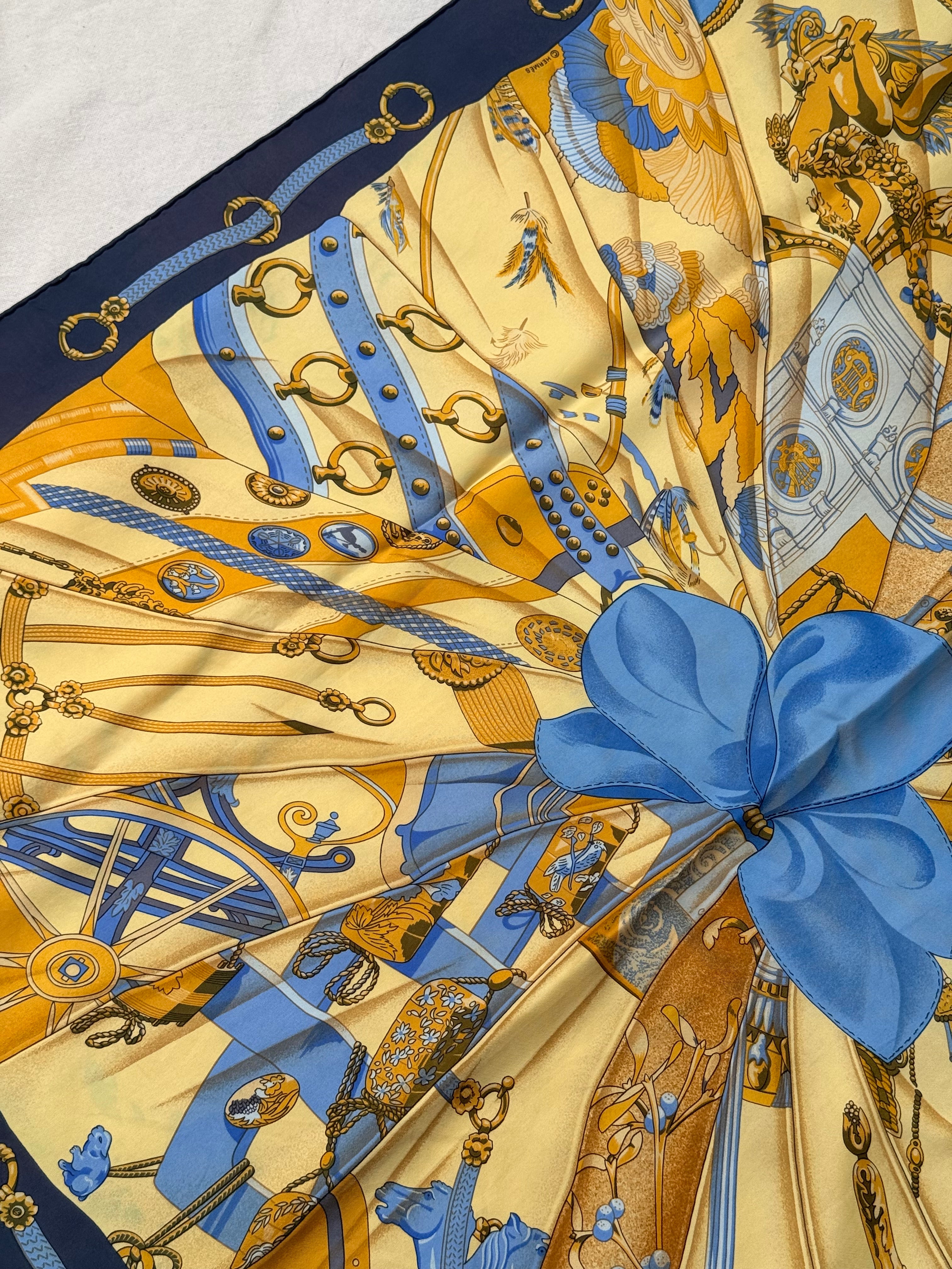 Foulard Hermès – Modèle Soleil de Soie