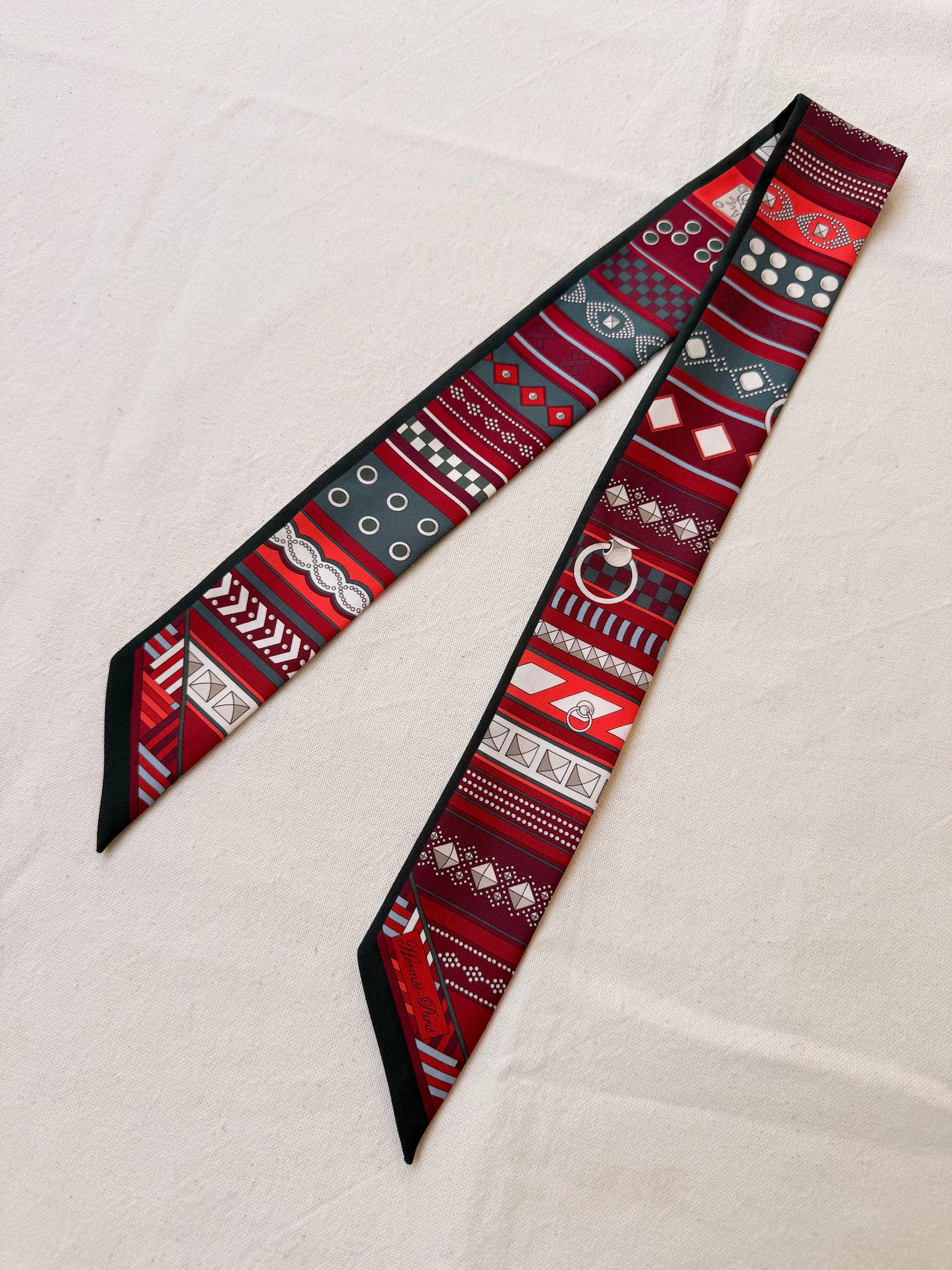 Twilly Hermès – Modèle Collier de chien