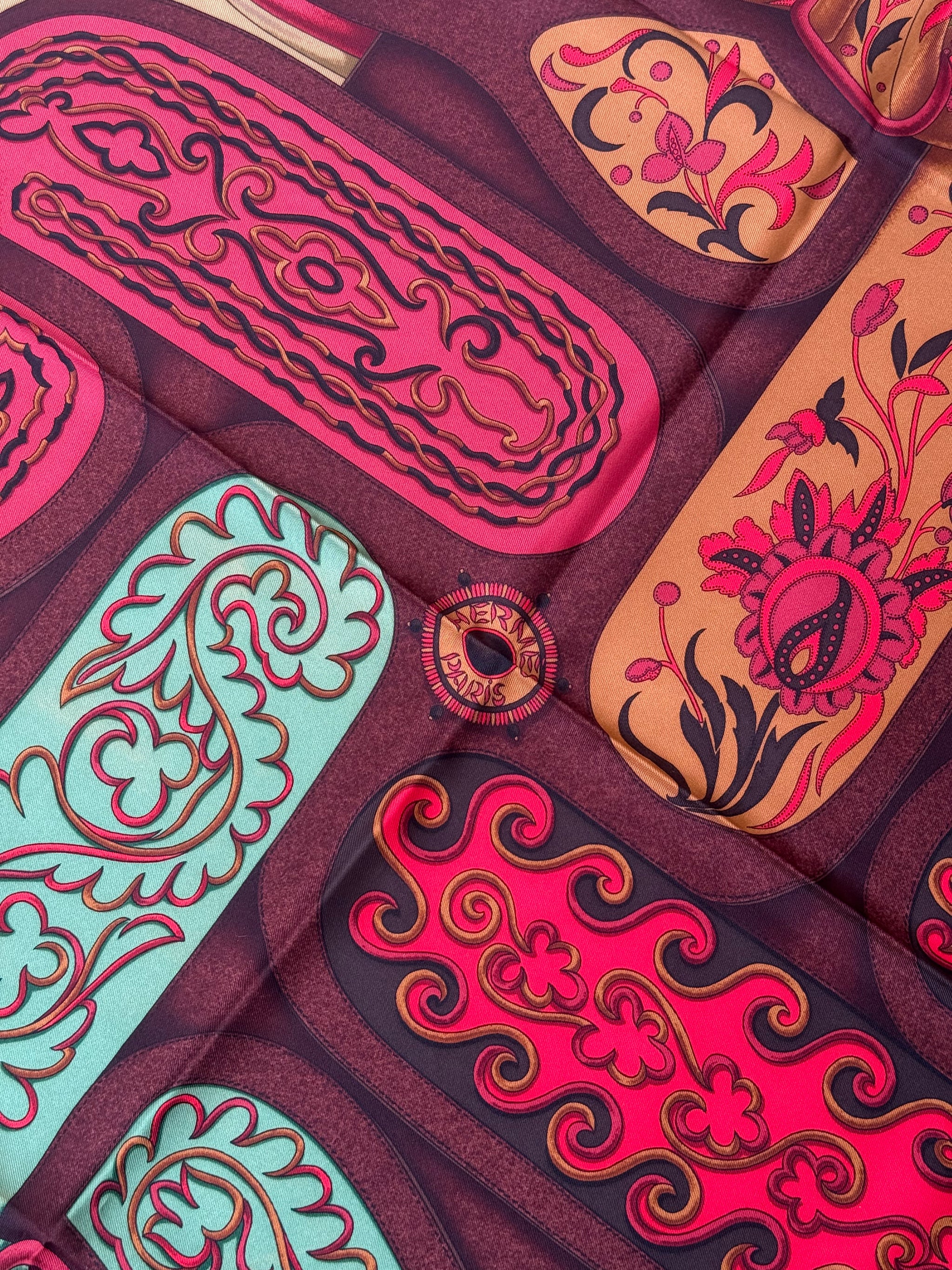 Foulard Hermès – Modèle Festival