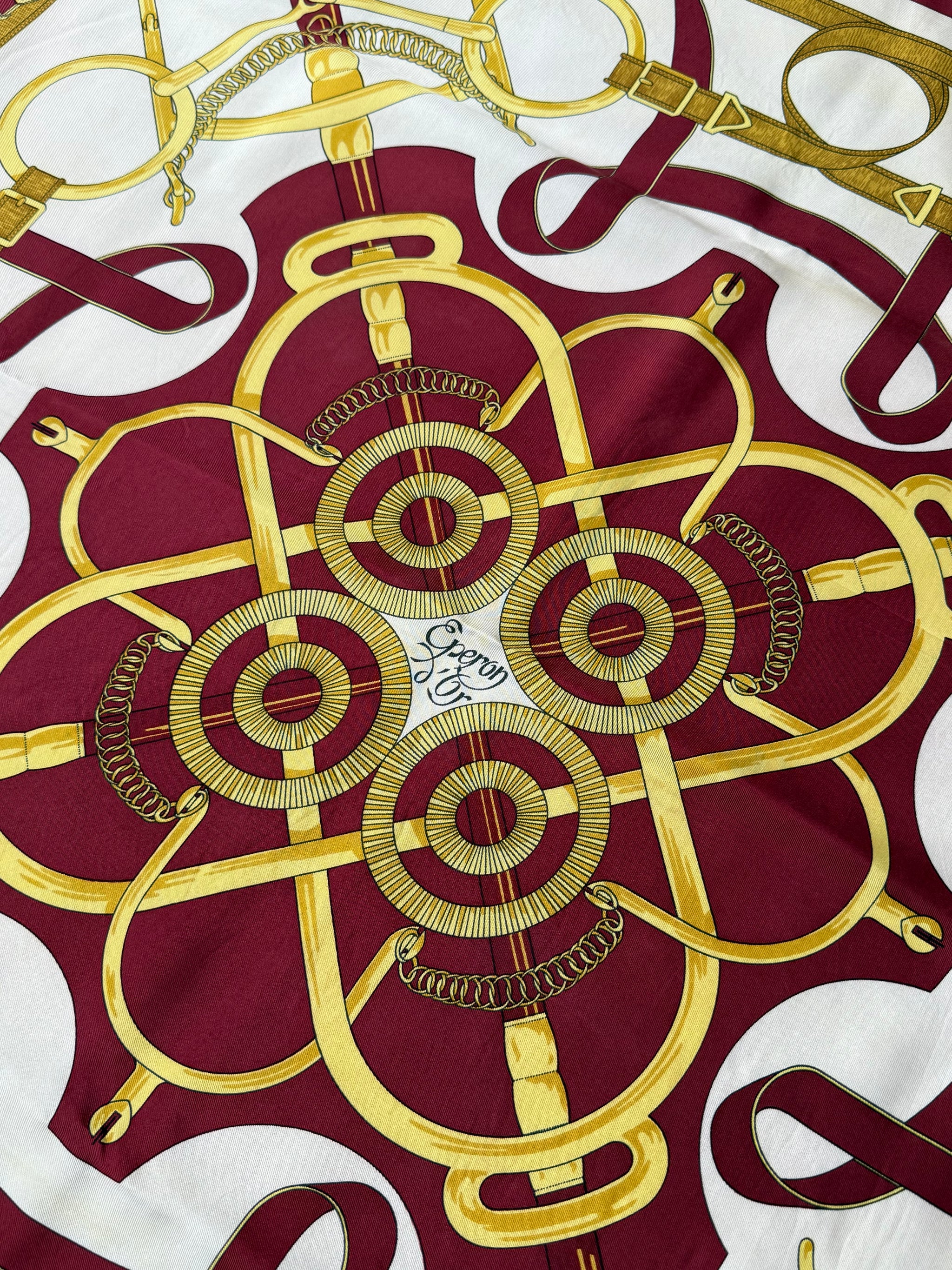 Foulard Hermès – Modèle Éperon d’Or