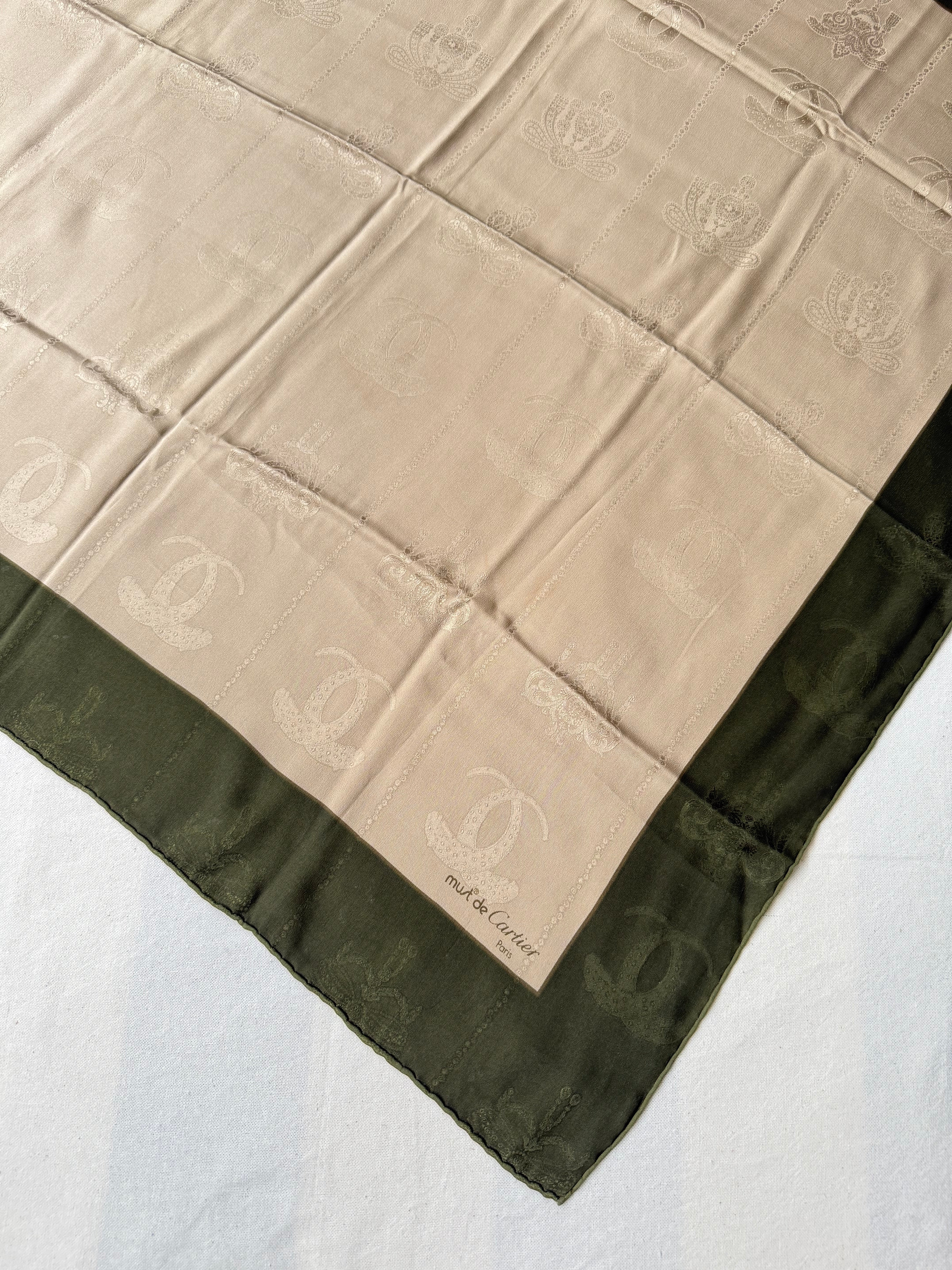 Foulard Cartier – Beige et Kaki avec surpiqûres
