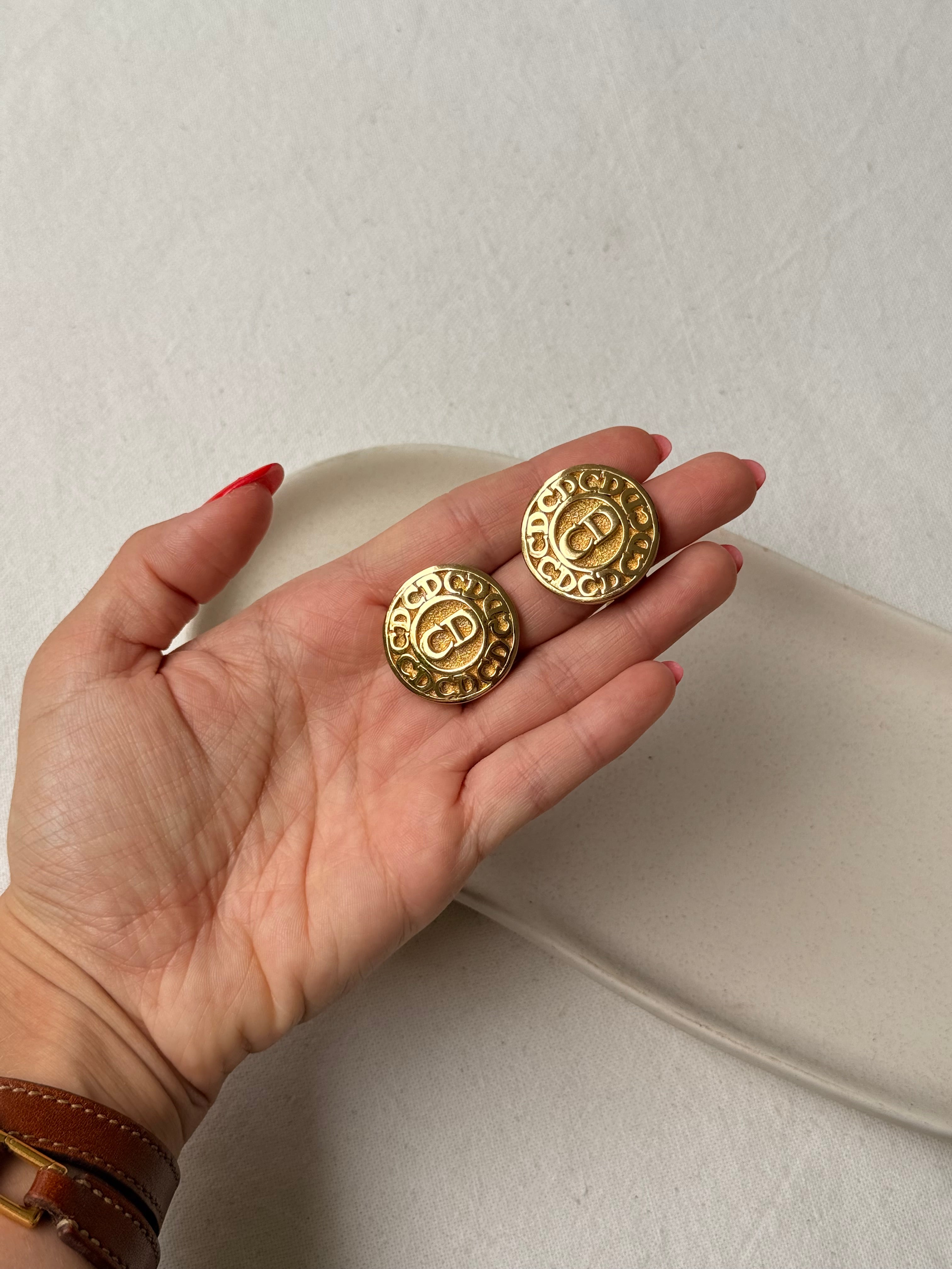 Boucles d’oreilles Christian Dior vintage - Logo CD