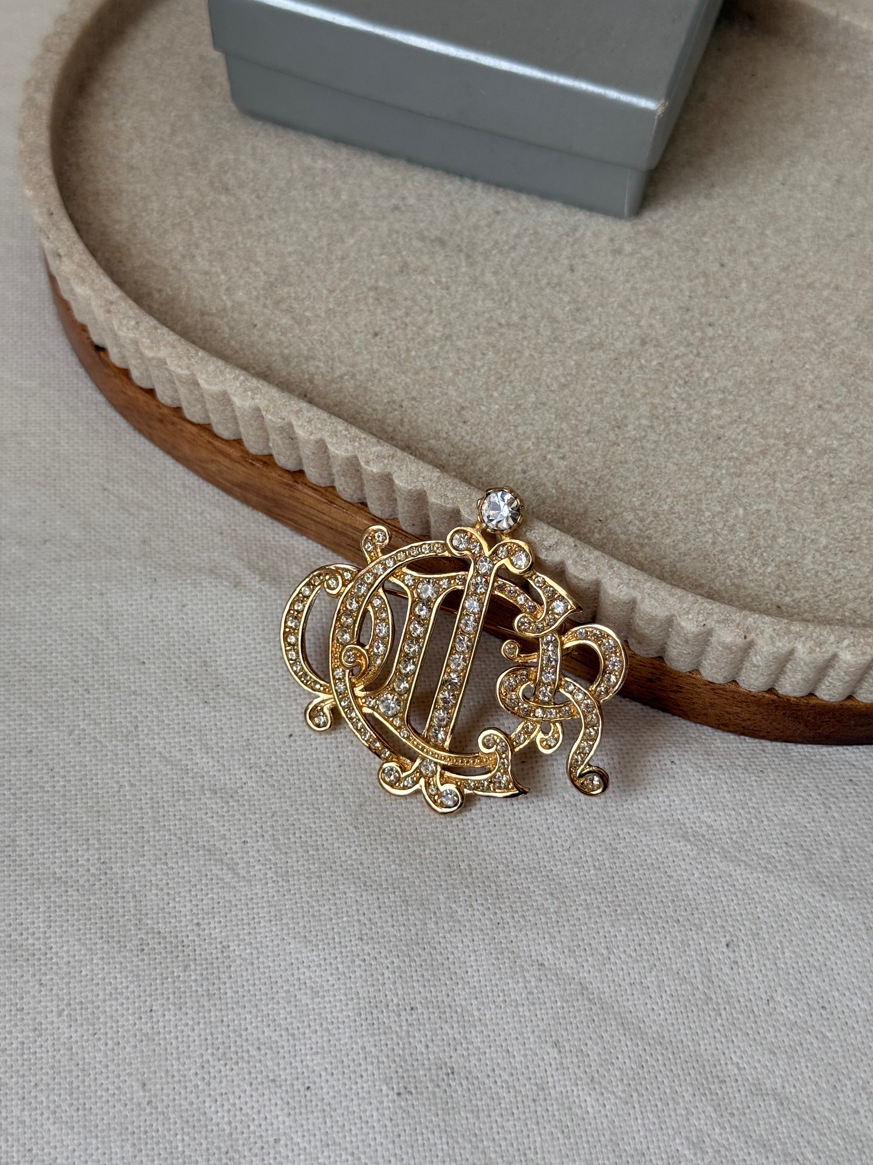 Broche Christian Dior vintage - Monogramme entrelacé orné de strass